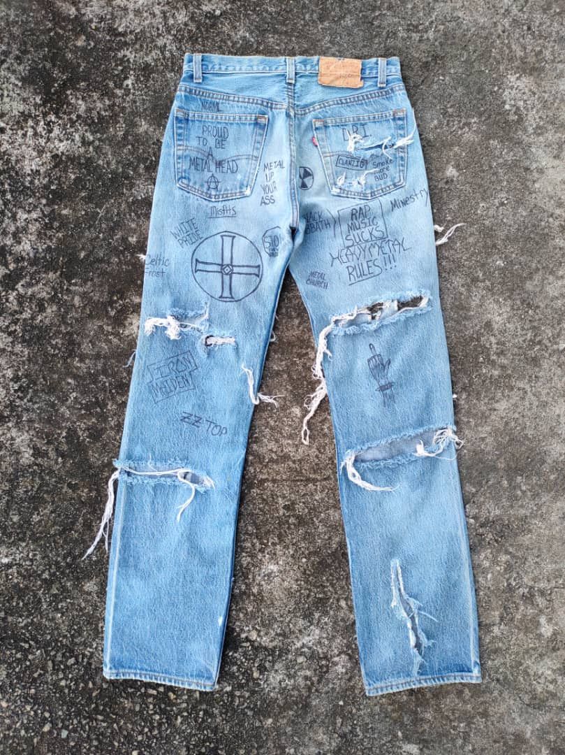 Levi's Vintage Clothing VINTAGE LEVI'S 501 BUTTON FLY JEANS RIPPED NAME BAND Size US 30 / EU 46 - 2 Thumbnail