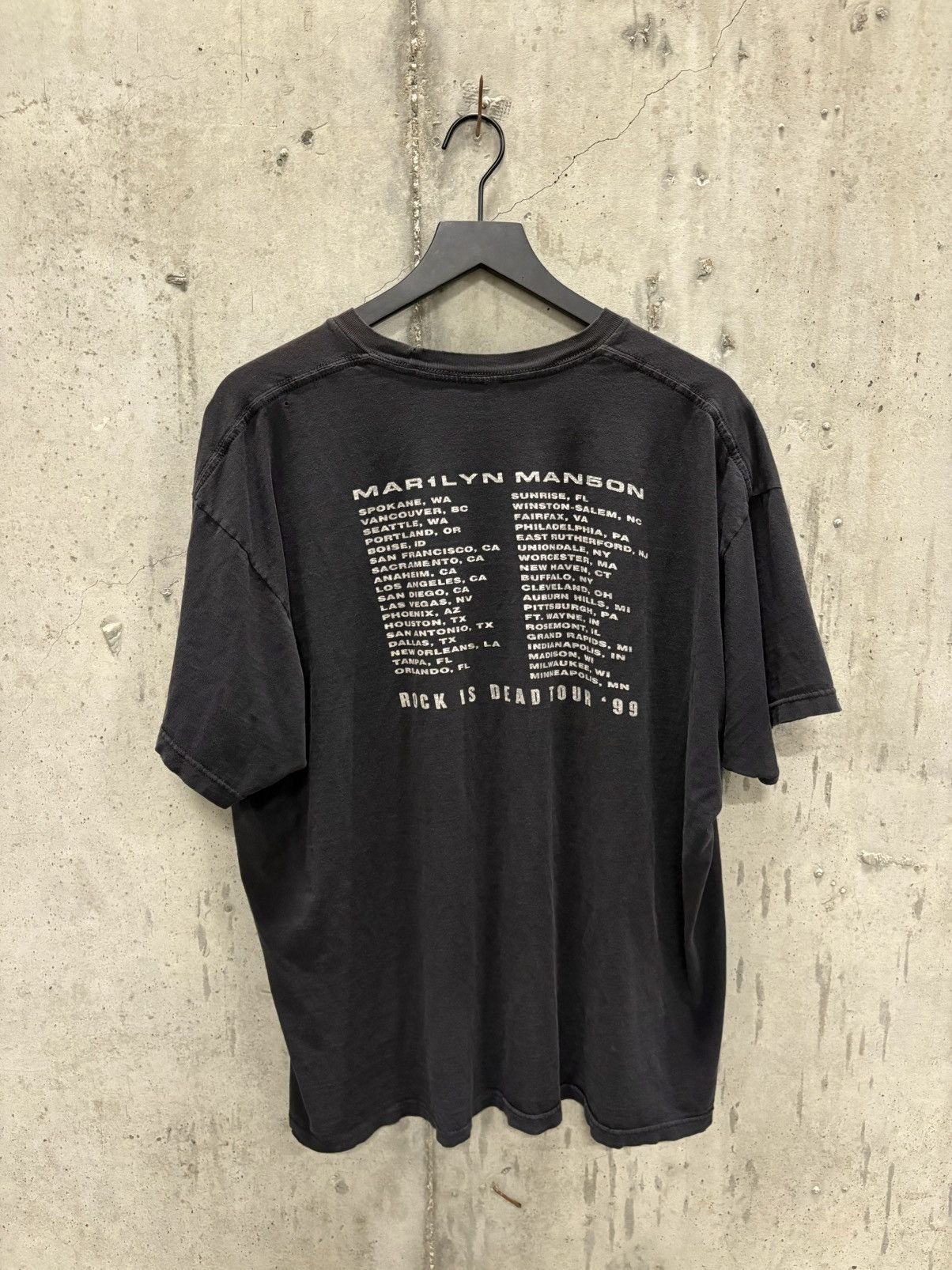 Band Tees Vintage Marilyn Manson Shirt Faded Distressed Grunge Boxy Size US XXL / EU 58 / 5 - 3 Thumbnail