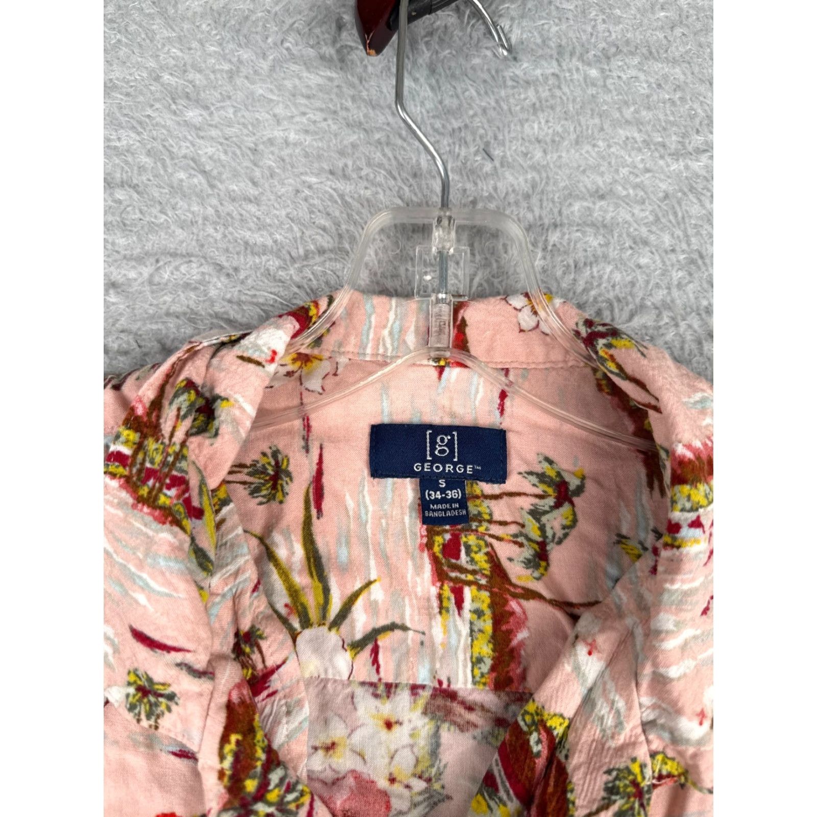 George VINTAGE George Shirt Men Small Pink Floral Palm Island Print Hawaiian 100% Rayon Pocket Mens Regular Short Sleeve 34in Chest Calm? Size US S / EU 44-46 / 1 - 7 Thumbnail