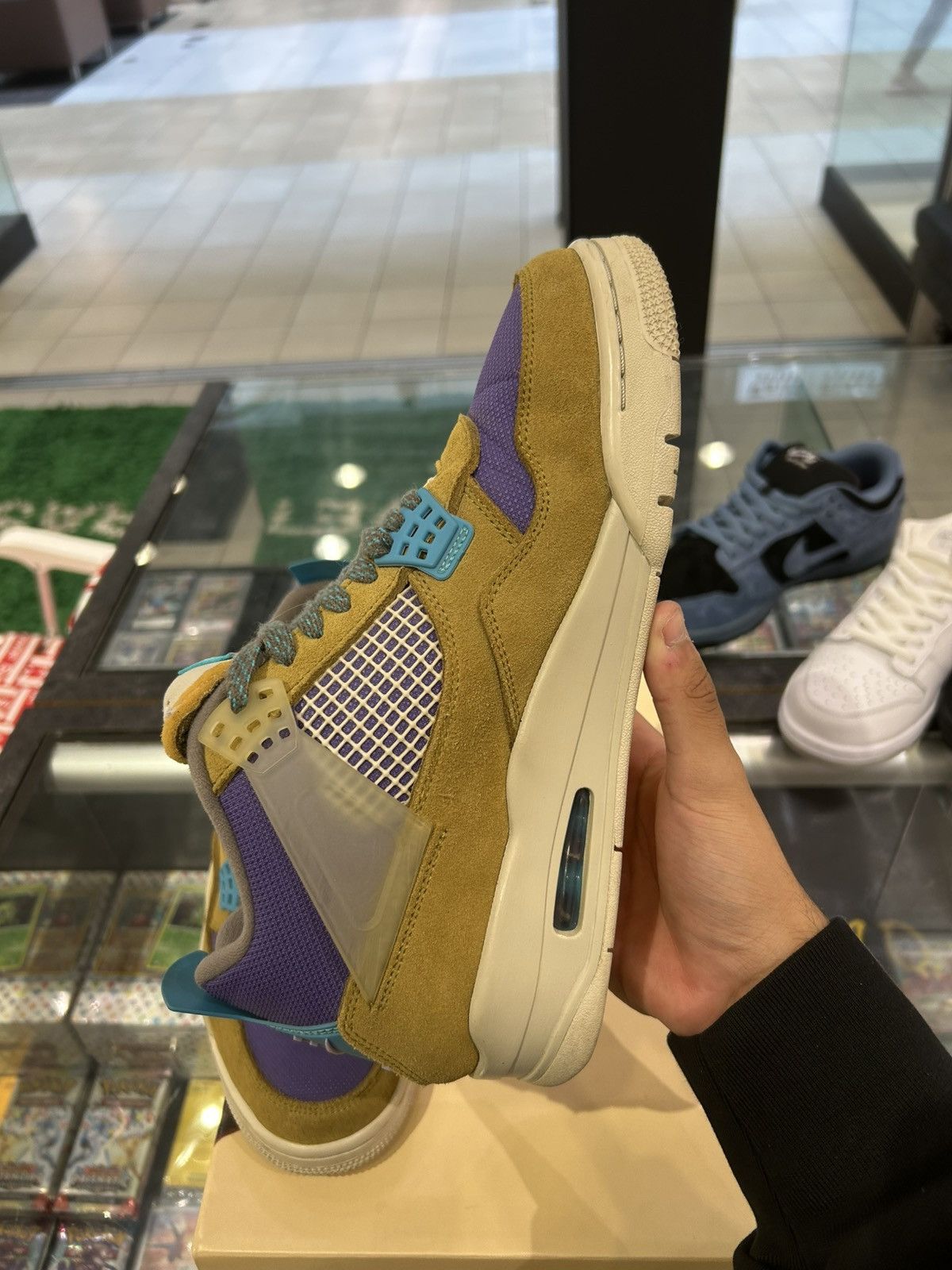 Jordan Brand × Union LA Jordan 4 Union desert moss Size US 9 / EU 42 - 4 Thumbnail