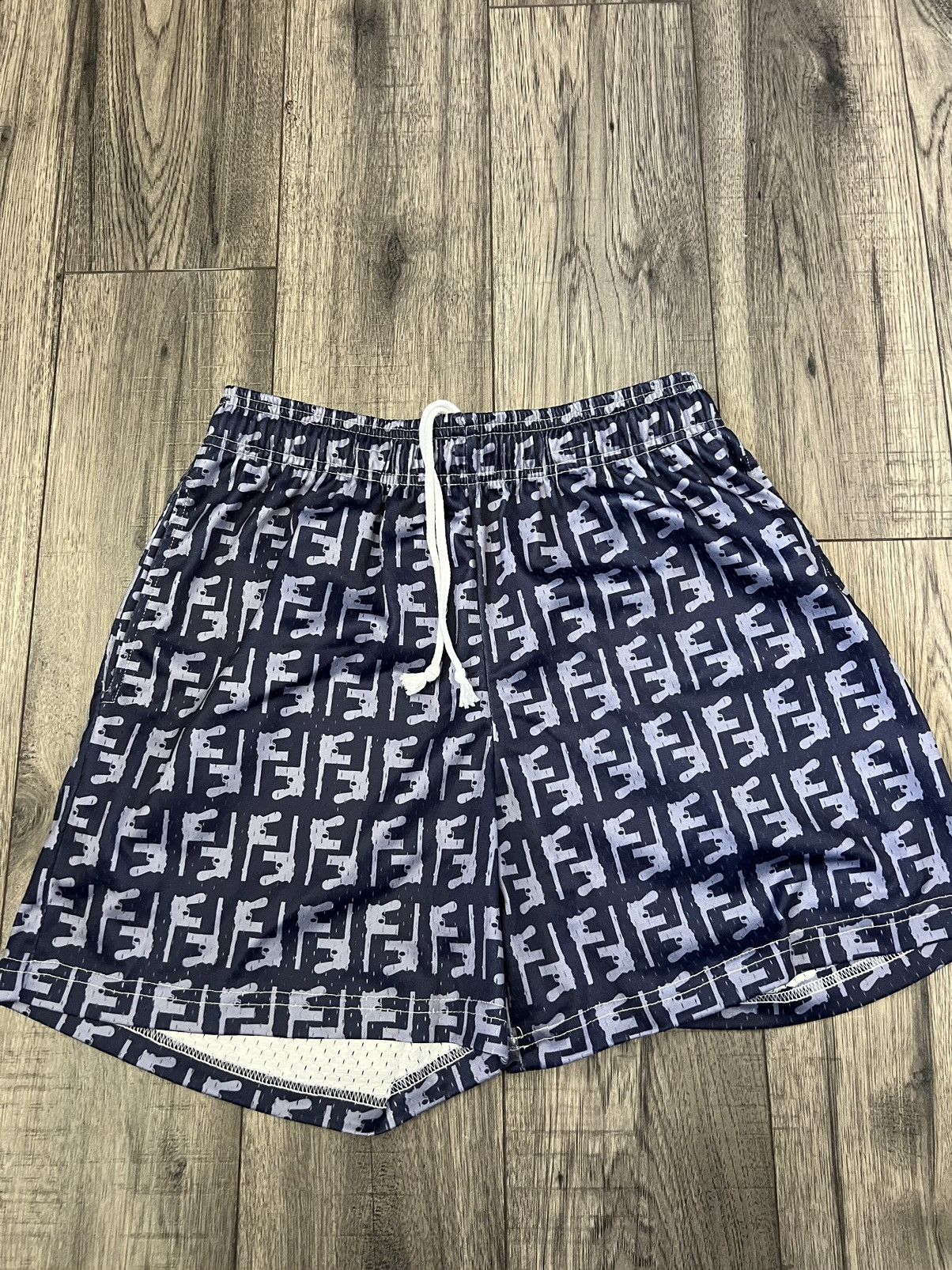 Bravest Studios Bravest studios Fendi Shorts Size US 30 / EU 46 - 1 Thumbnail