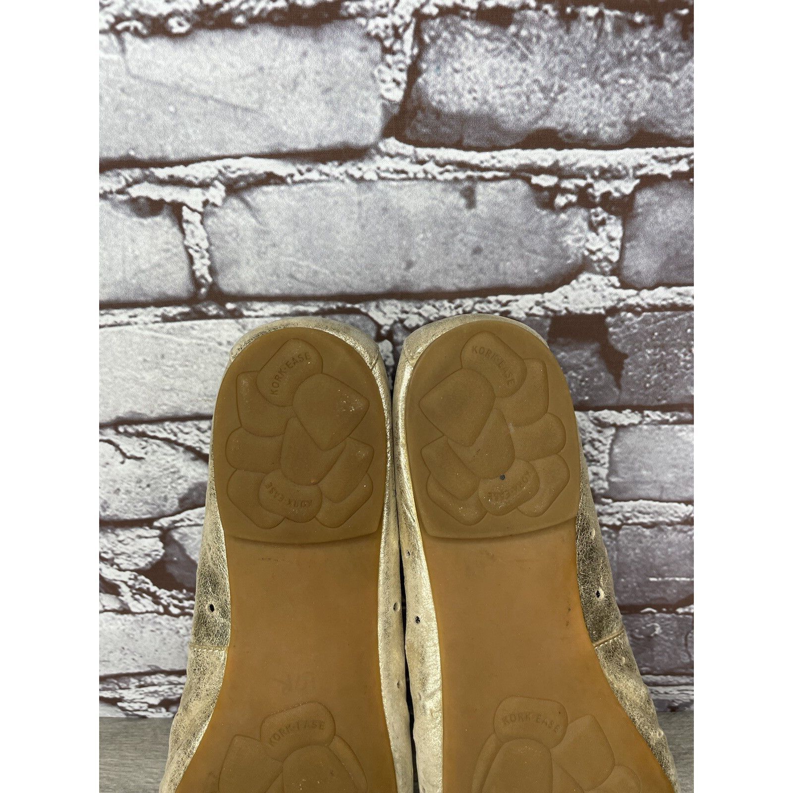 AFFXWRKS Kork Ease Metallic Gold Leather Perforated Ballet Flats Shoe Size US 11 / IT 41 - 8 Thumbnail