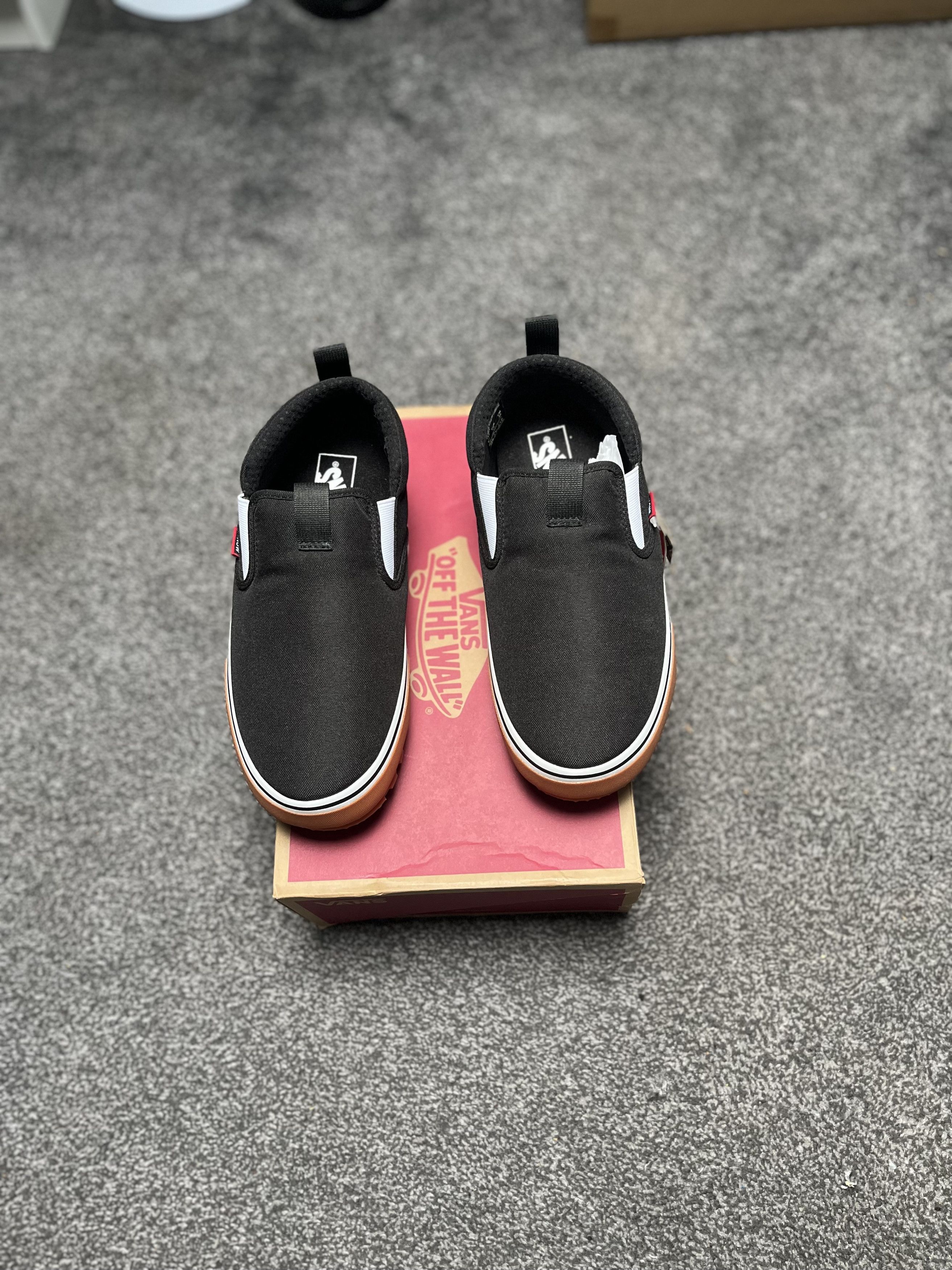 Vans Snow Lodge Slippers Size US 10 / EU 43 - 1 Thumbnail