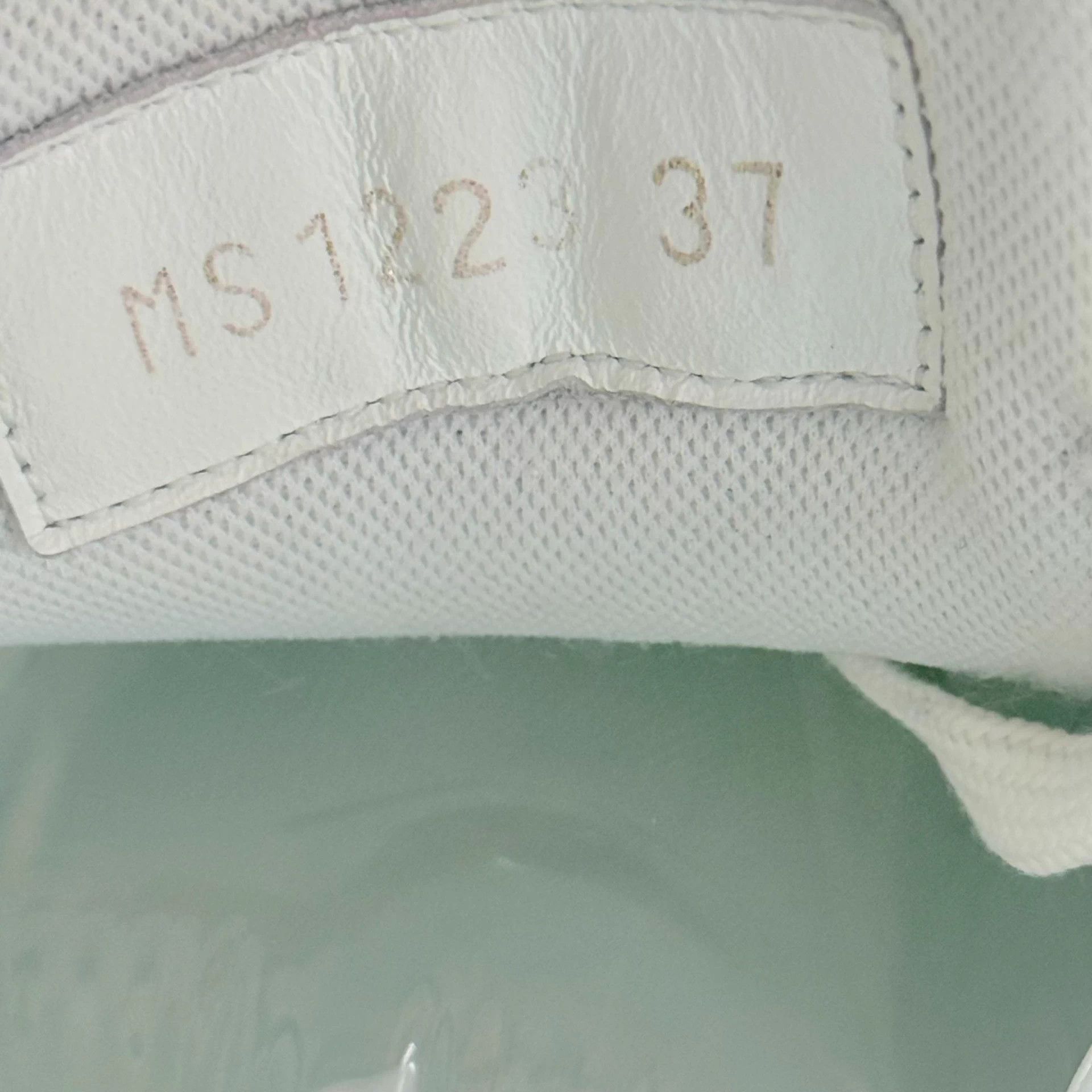 Louis Vuitton LV Cloud Sneaker White Blue 37 EU 95 New Size US 6 / IT 36 - 4 Thumbnail