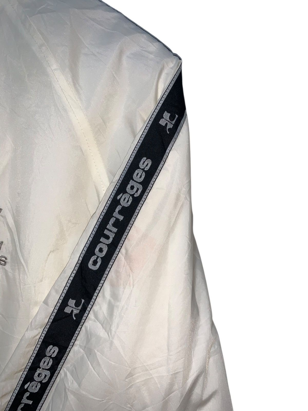 Courreges Vintage Courreges side tape logo nylon light jacket Size US M / EU 48-50 / 2 - 12 Thumbnail
