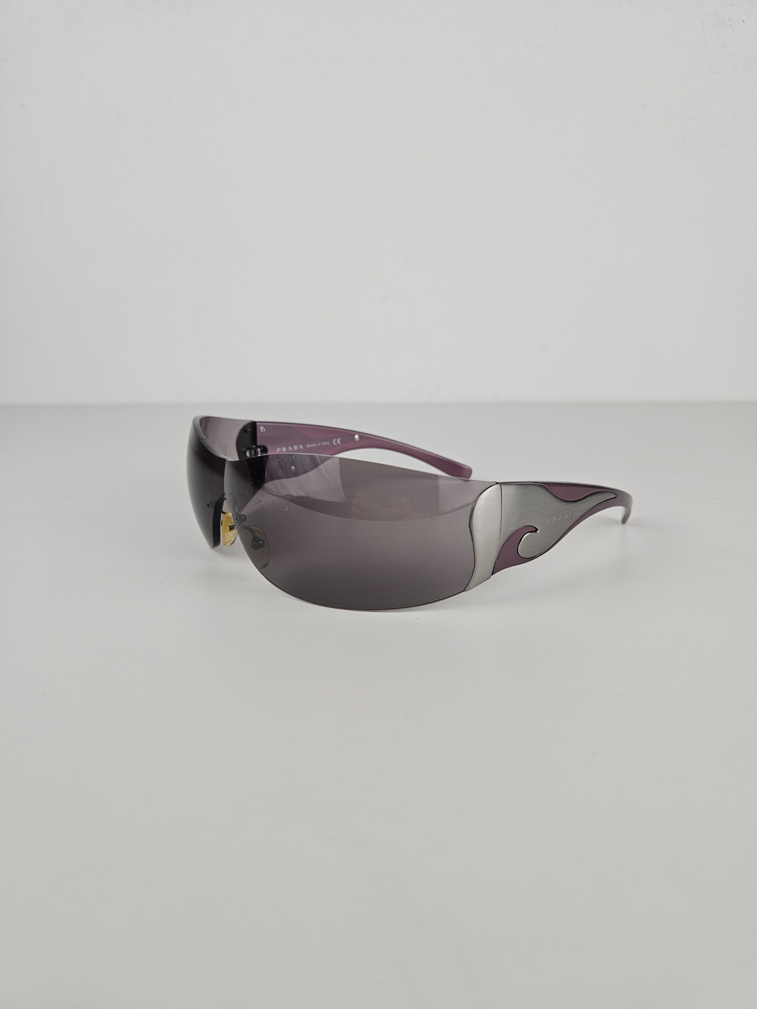 Designer × Prada × Vintage 2004 Prada Sunglasses Y2K SPR 58F