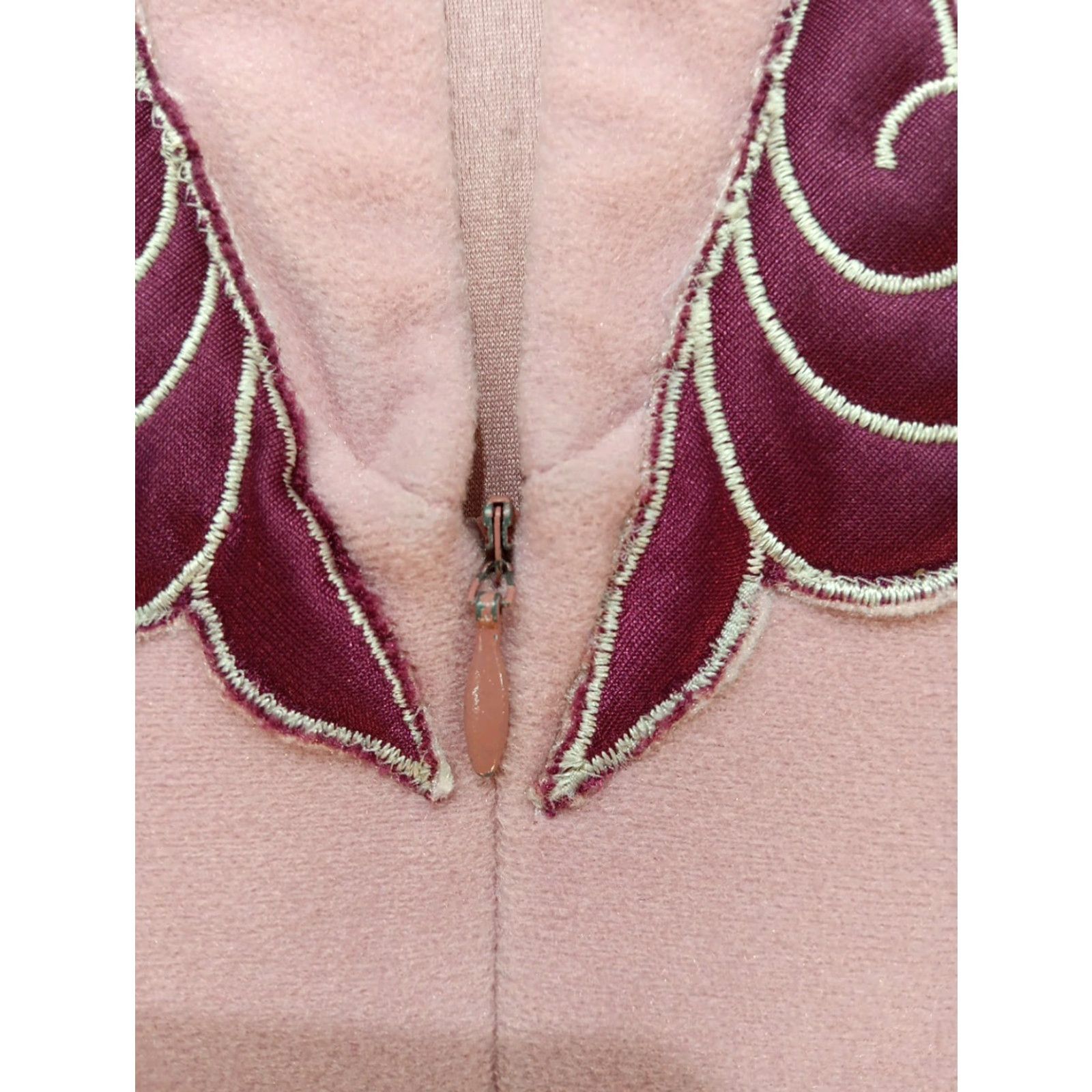 Vintage VINTAGE Vanity Fair VTG 80’s Robe Loungewear Size S Pink Velour Embroidered House Coat Pockets Womens 1980s Size ONE SIZE - 5 Thumbnail