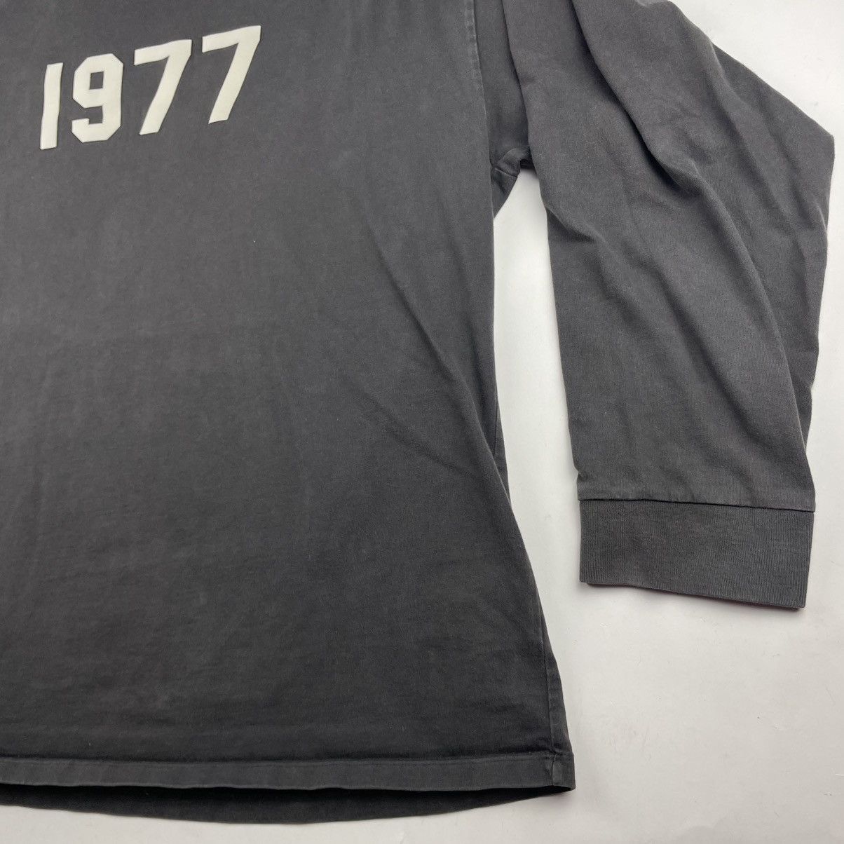 Fear of God Fear Of God Essentials 1977 Mock Neck Shirt Dark Gray Men XL Size US XL / EU 56 / 4 - 2 Thumbnail