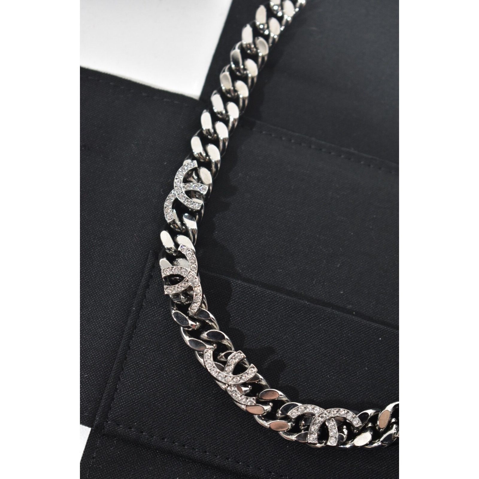 Chanel Chanel Cut Off Chain Cuban Link Crystal Choker Necklace Size ONE SIZE - 12 Thumbnail