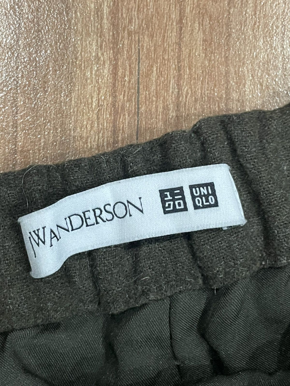 JW Anderson × Uniqlo JW Anderson X Uniqlo Pants Size 25" / US 0 / IT 36 - 4 Thumbnail