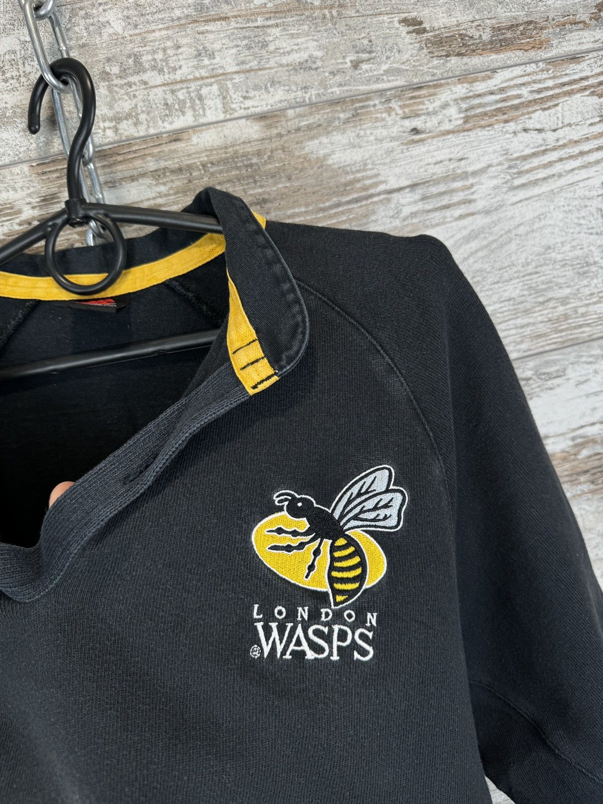 Canterbury of New Zealand Mens Vintage CANTERBURY OFNEW ZEALAND WASPS rugby T-shirt Size US M / EU 48-50 / 2 - 6 Thumbnail