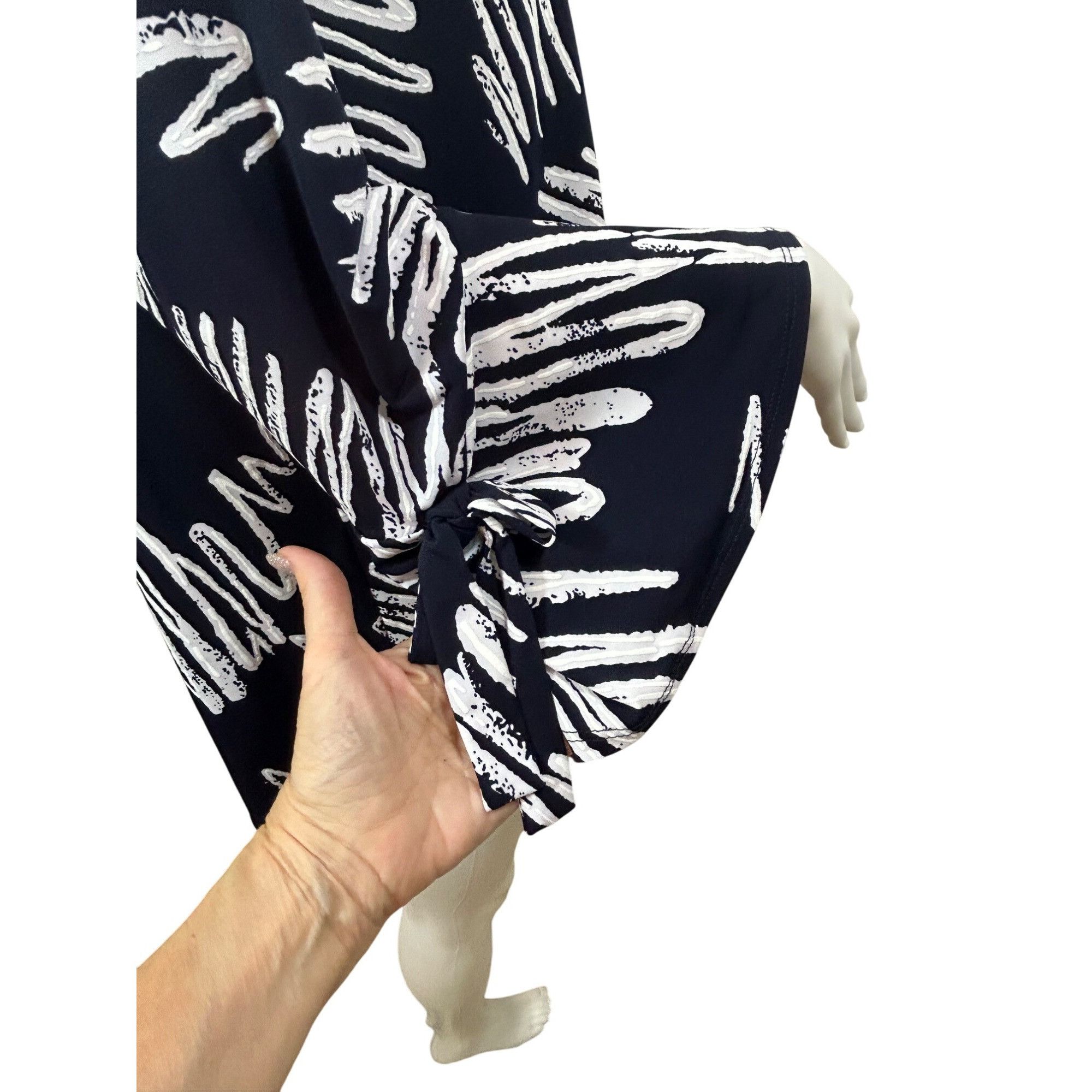 Joseph Ribkoff Joseph Ribkoff Navy White Abstract Print Blouse Zip Bell Sle Size XL / US 12-14 / IT 48-50 - 6 Thumbnail