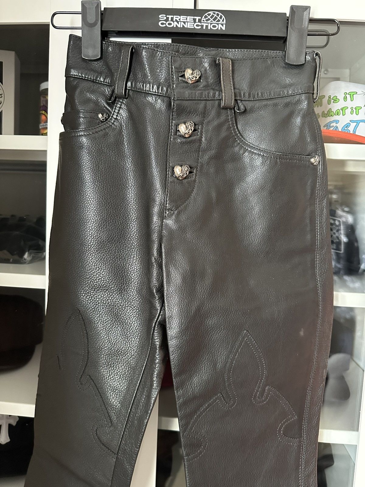 Chrome Hearts CHROME HEARTS HEAVY DUTY LEATHER FLEURKNEE KIDS YOUTH PANTS Size US 26 / EU 42 - 2 Thumbnail