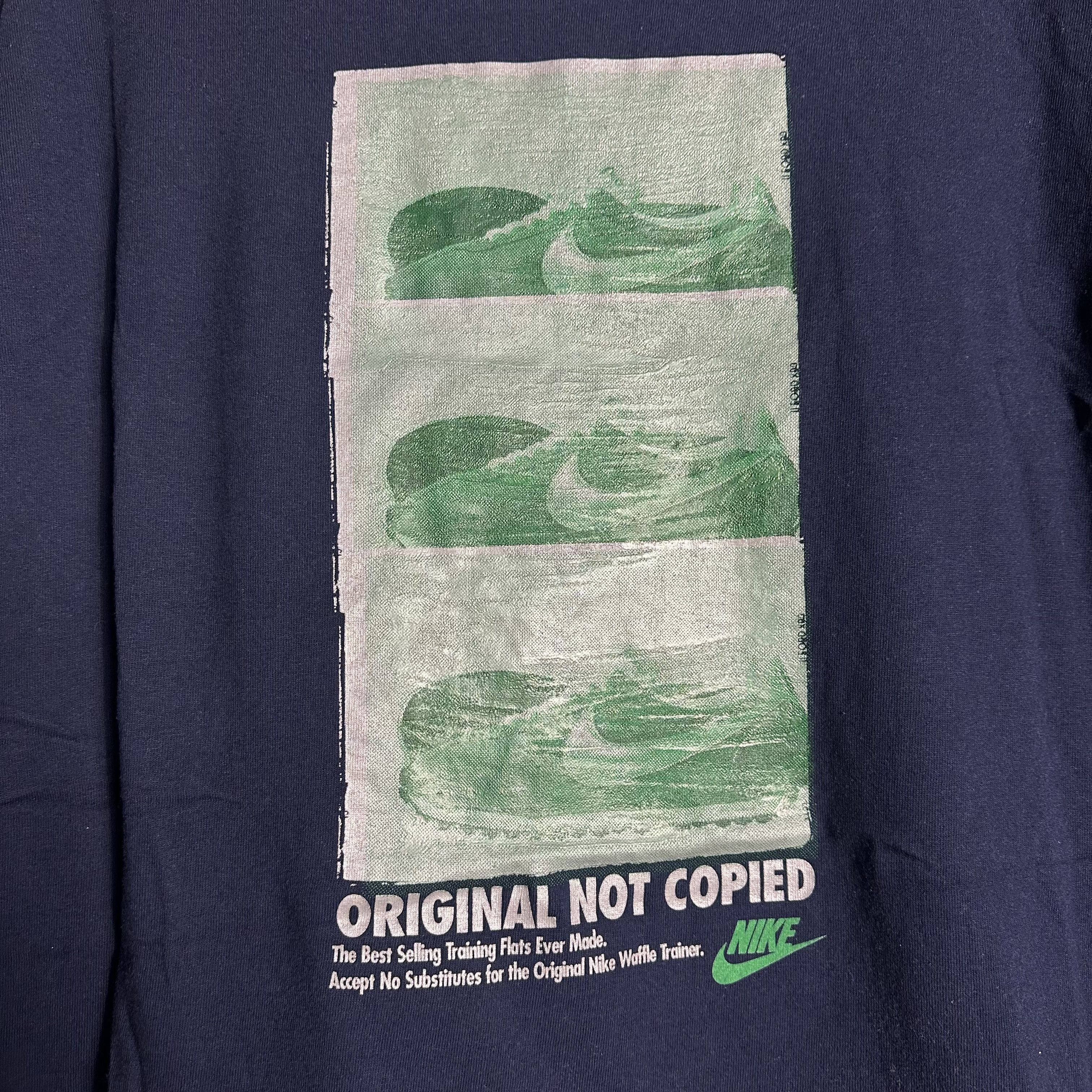 Nike 🔥RARE🔥Vintage Nike All Print Waffle Trainer Shoes T-shirt Size US XXL / EU 58 / 5 - 6 Thumbnail