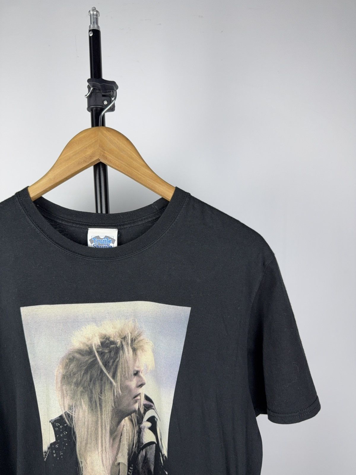 Band Tees Men's 00s Labyrinth Jareth The Goblin King Bowie T-Shirt Size US L / EU 52-54 / 3 - 2 Thumbnail