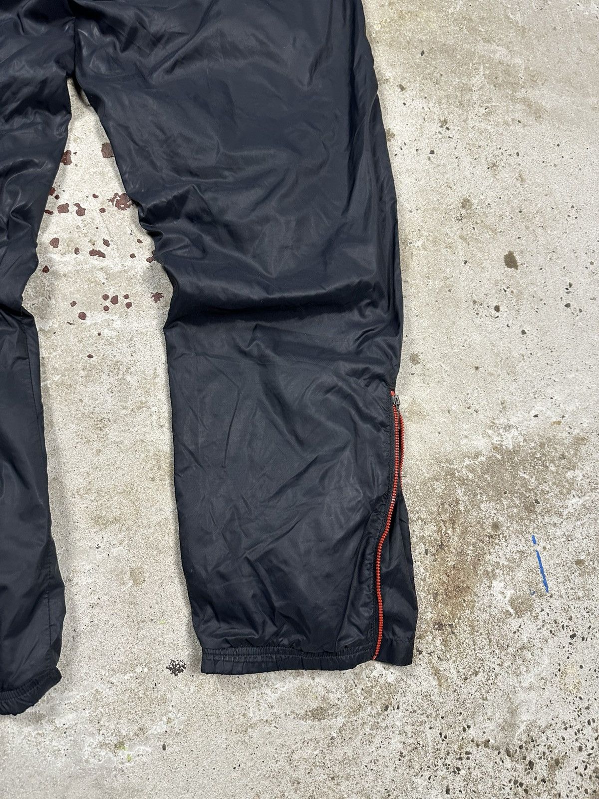Nike Vintage Y2K Nike Baggy Black Track Pants Swoosh Spellout Size US 32 / EU 48 - 11 Thumbnail