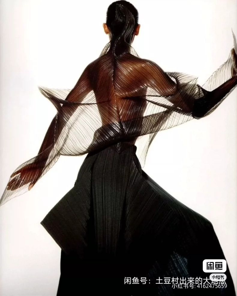 Issey Miyake Issey Miyake Black cicada wings with pointed horns often w Size M / US 6-8 / IT 42-44 - 7 Thumbnail