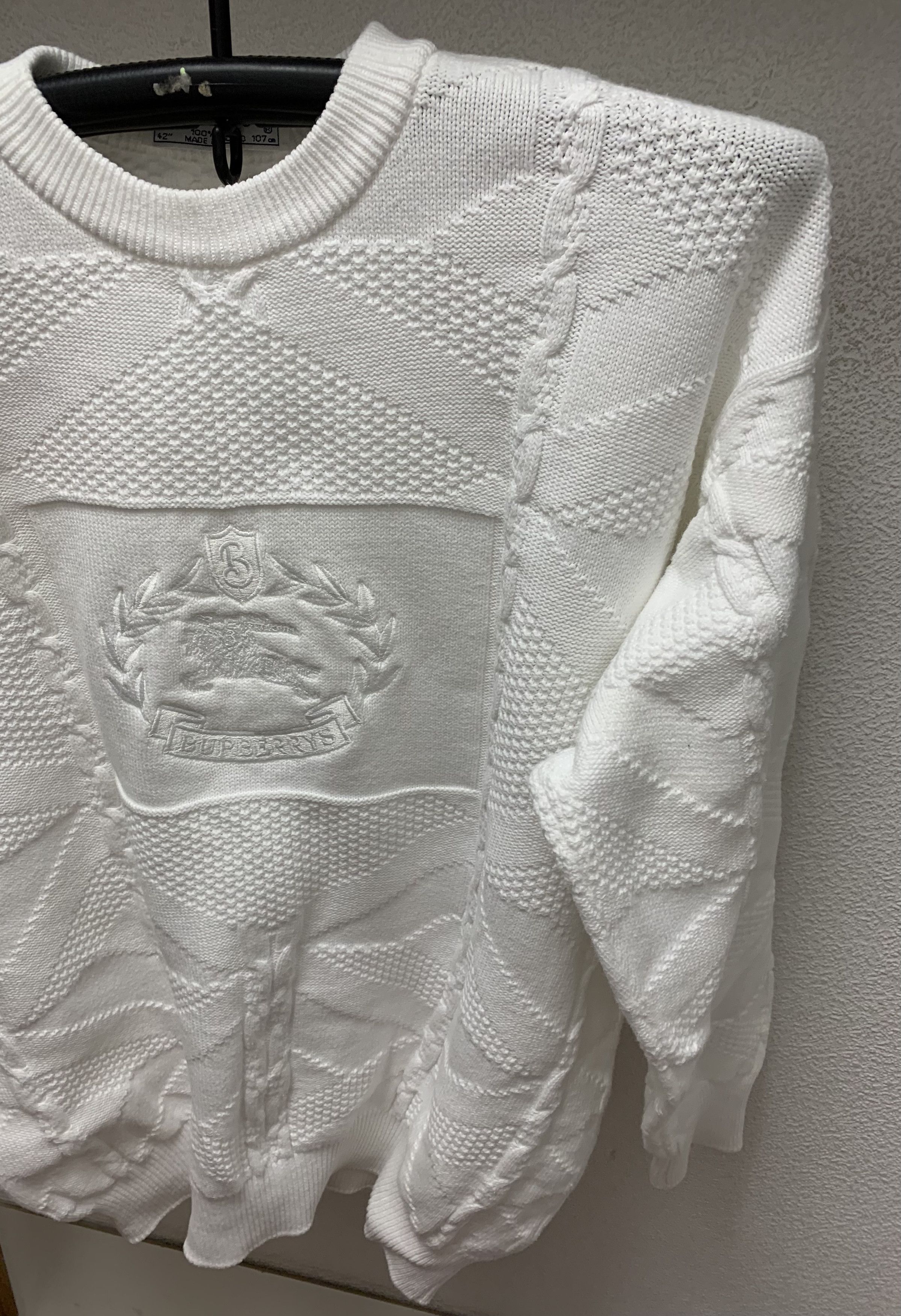 Burberry Burberry Burberry’s vintage white sweater big logo L-Xl Size US L / EU 52-54 / 3 - 5 Thumbnail