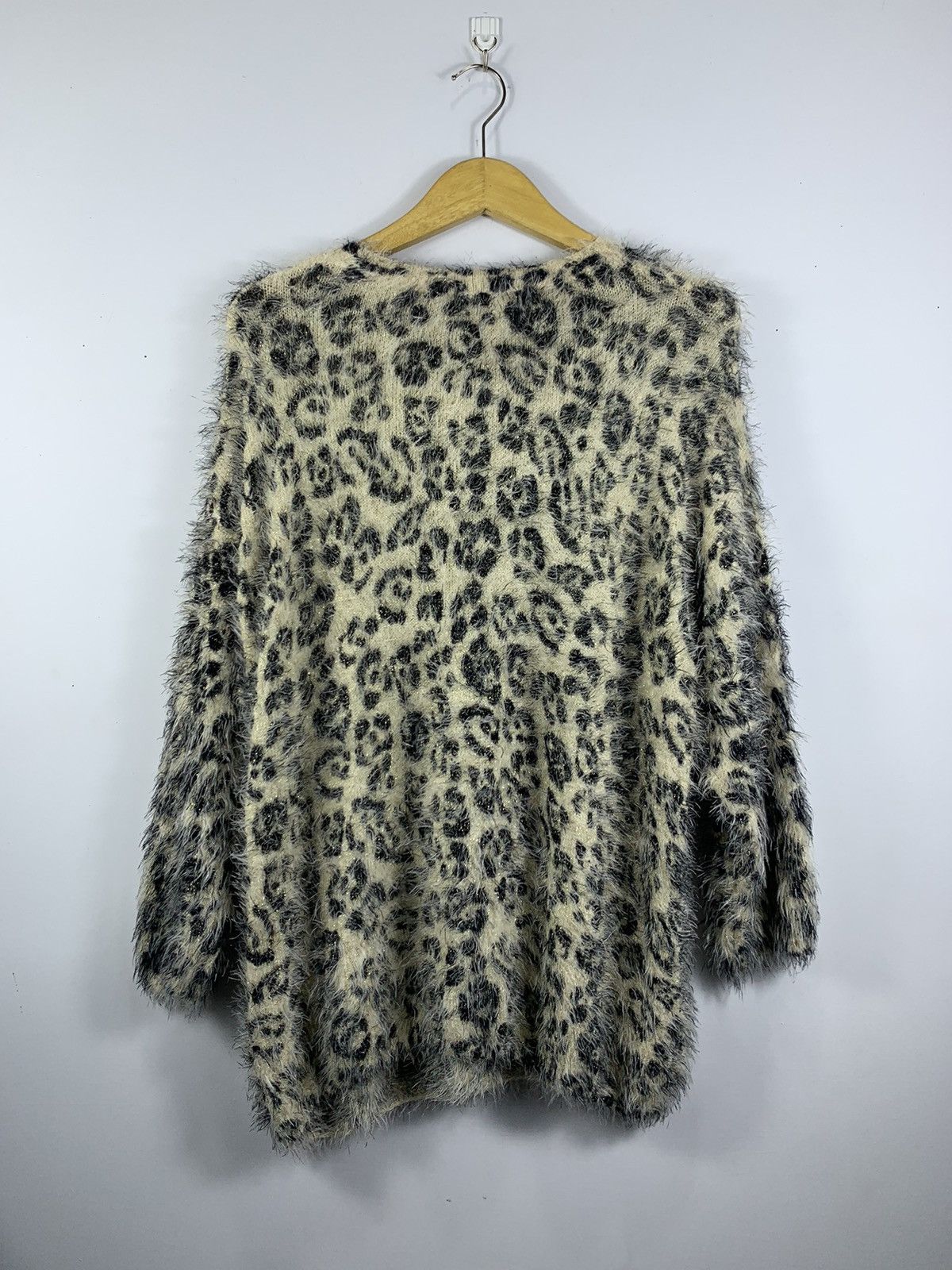 Issey Miyake Crazy Fuzzy Mohair Leopard Knit sweater Size US L / EU 52-54 / 3 - 2 Thumbnail