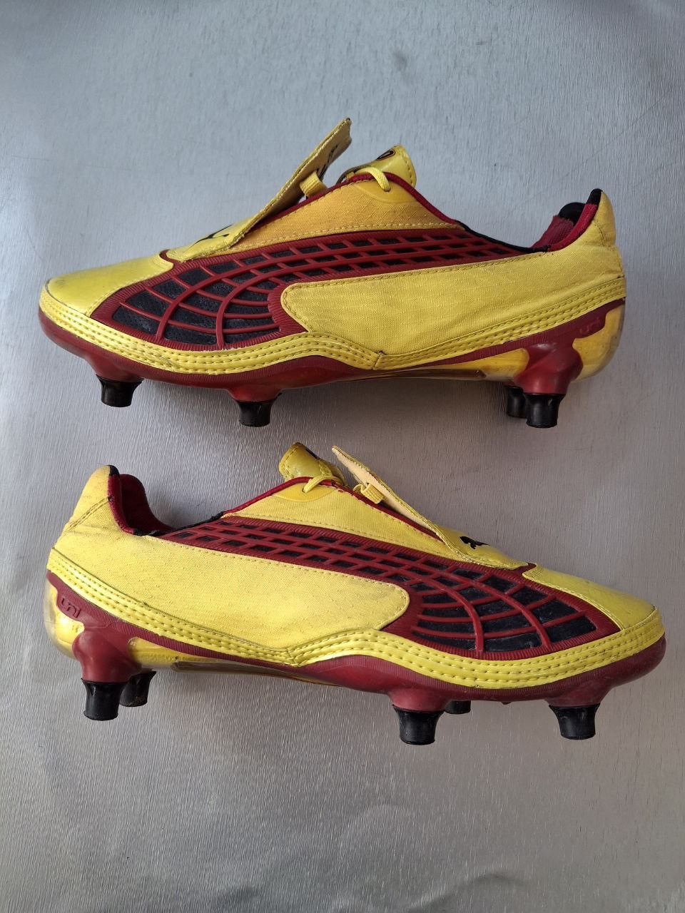 Puma × Vintage Puma V 1.08 Black Gold Soccer Cleats Size US 7 / EU 40 - 6 Thumbnail