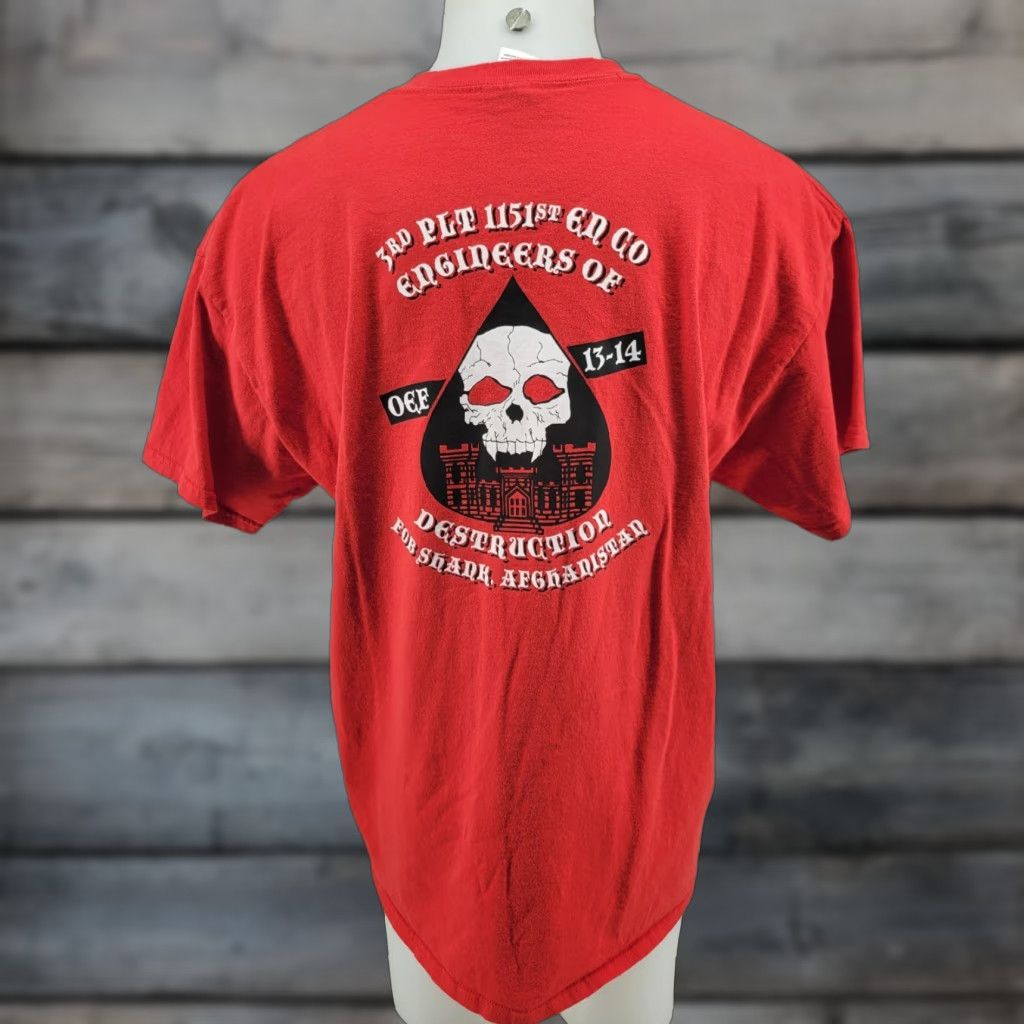 Gildan VINTAGE 1151st EN CO Engineers Mens Shirt Red XL Tee Short Sleeve Graphic Print Gildan 24" Shoulder to Shoulder 30" Down Back Mens Size US XL / EU 56 / 4 - 1 Thumbnail