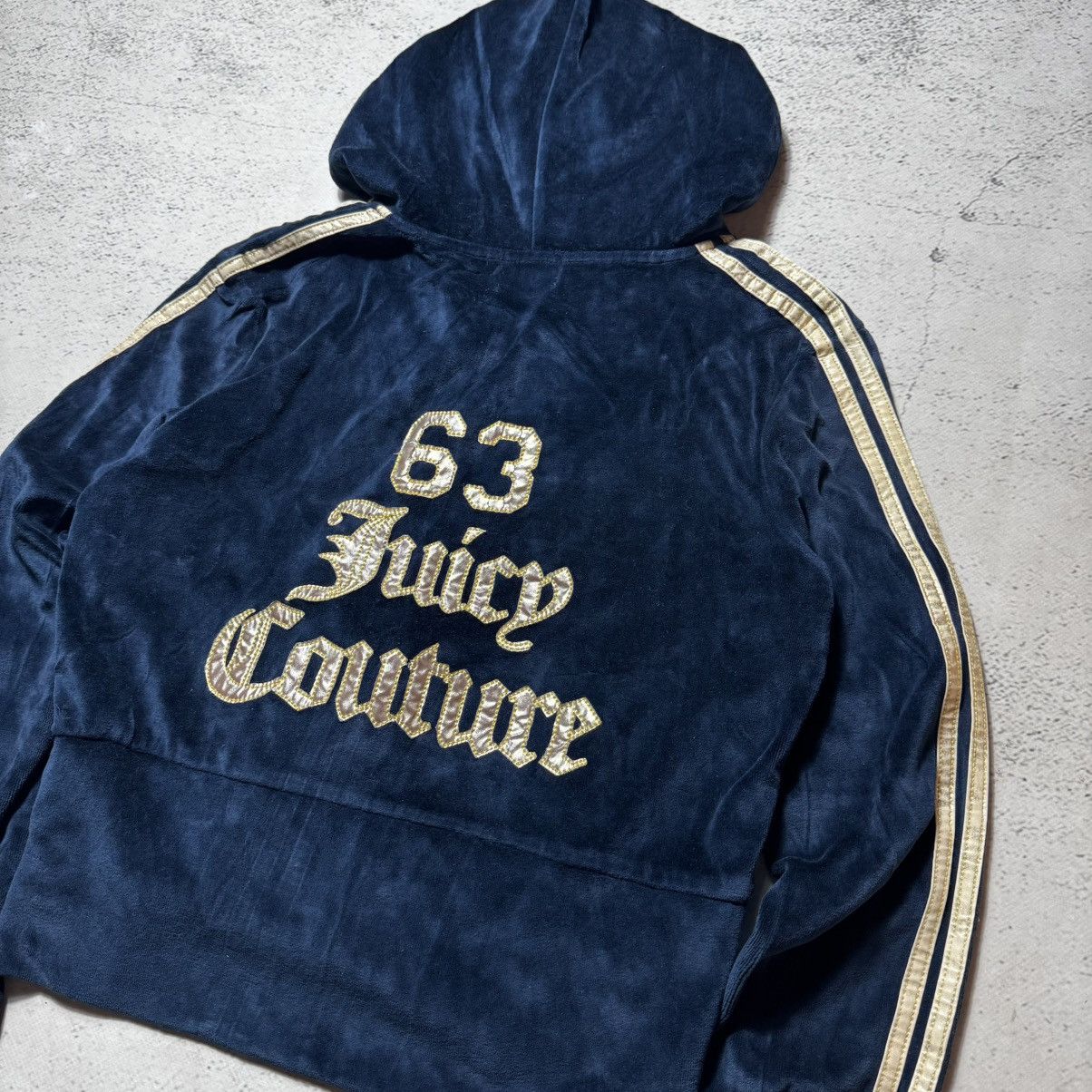 Juicy Couture × Vintage vintage sexy y2k juicy couture cropped zip hoodie big logo Size L / US 10 / IT 46 - 2 Thumbnail