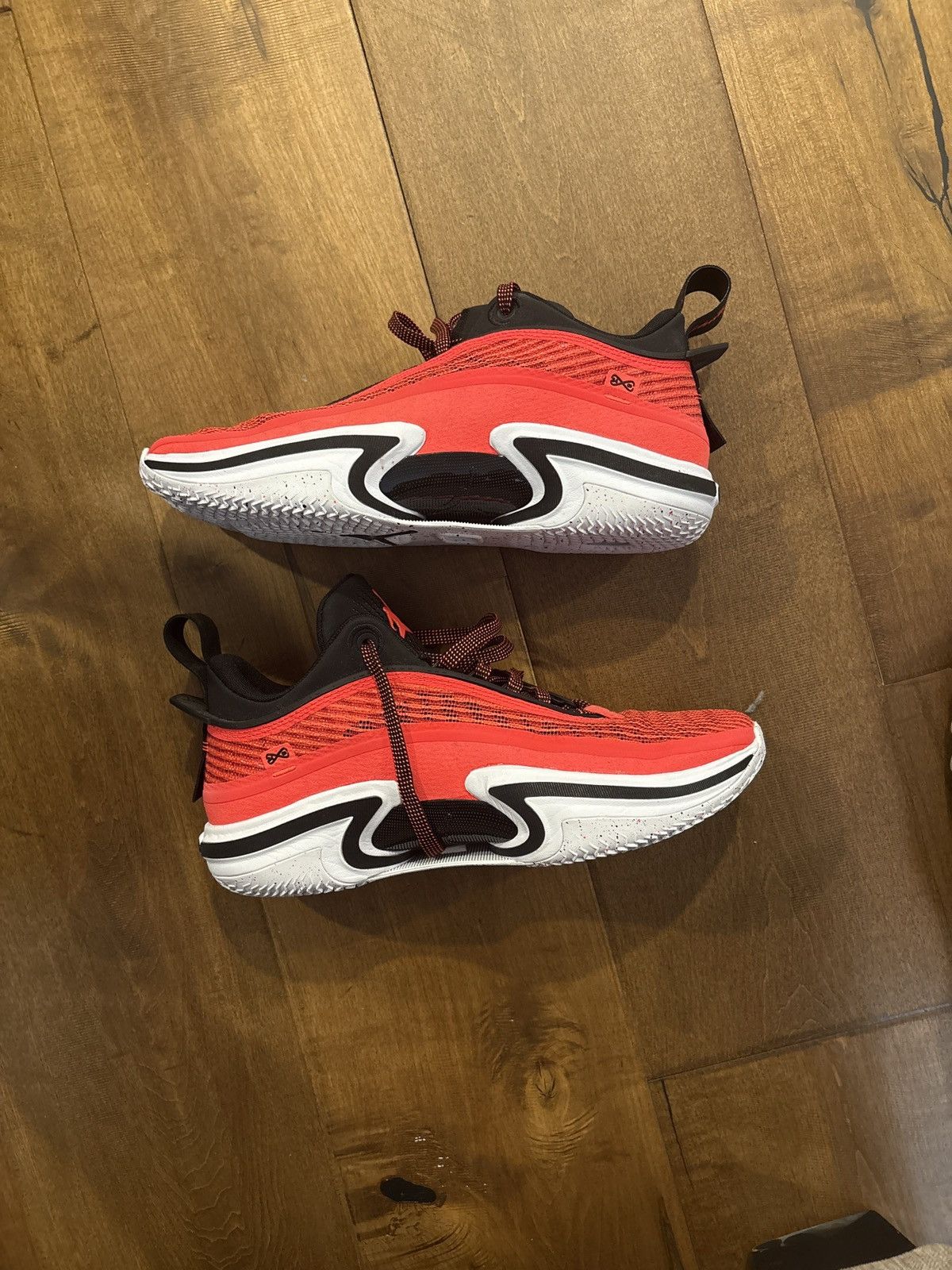 Jordan Brand Jordan 36 Low Infrared Size US 10.5 / EU 43-44 - 1 Thumbnail