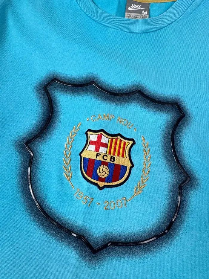 Nike Vintage Nike FC Barcelona 2007 T Shirt Center Swoosh Size US M / EU 48-50 / 2 - 4 Thumbnail