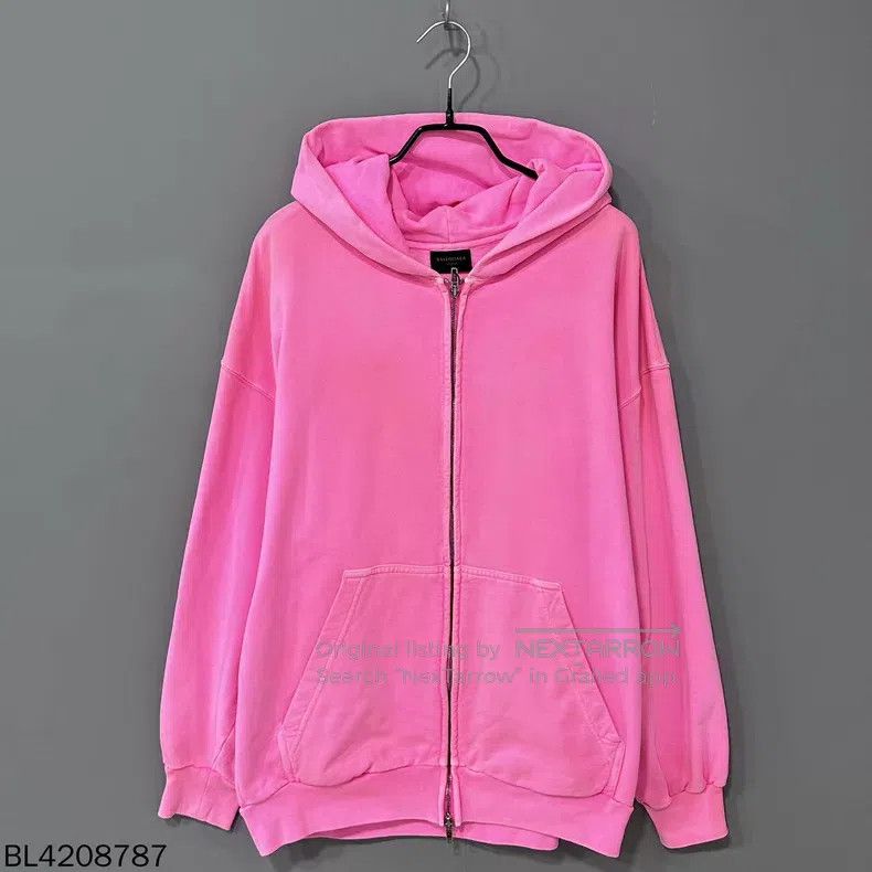 Balenciaga Balenciaga Distressed Zip Hoodie Size US S / EU 44-46 / 1 - 1 Thumbnail