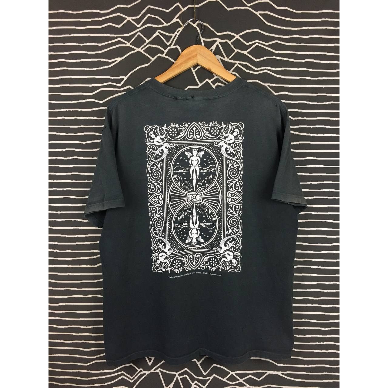 Bicycle Vtg Distressed Bicycle Playing Cards Company Logo Tee Size US M / EU 48-50 / 2 - 1 Thumbnail