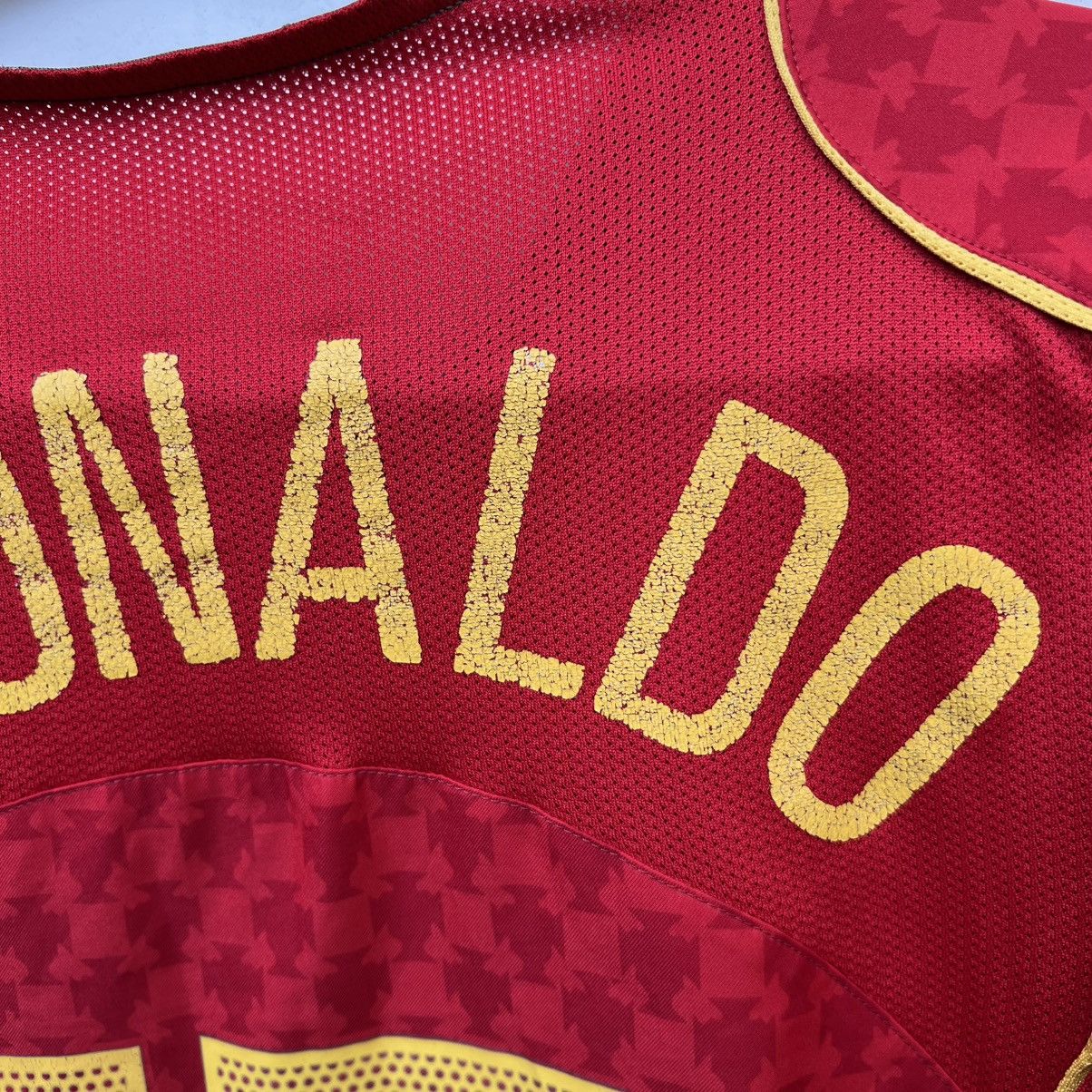 Nike NIKE 2004 CRISTIANO RONALDO PORTUGAL soccer kersey football Size US S / EU 44-46 / 1 - 13 Thumbnail