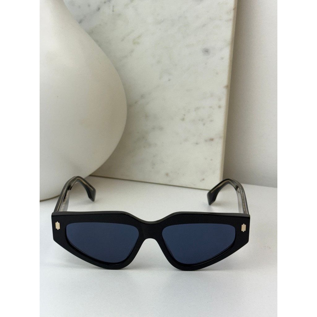 Fendi NEW Fendi FE40163U Black Cat Eye Sunglasses Size ONE SIZE - 3 Thumbnail