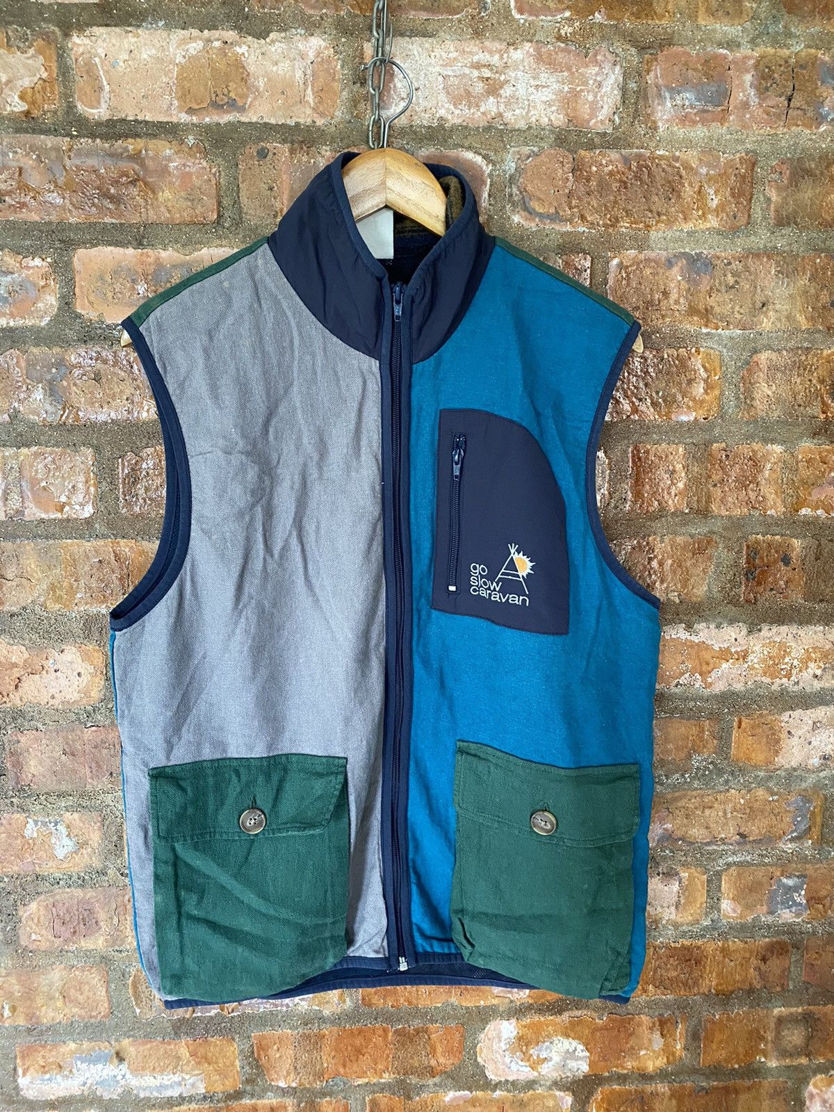 go slow caravan Go Slow Caravan multicolor vest Size US L / EU 52-54 / 3 - 2 Thumbnail