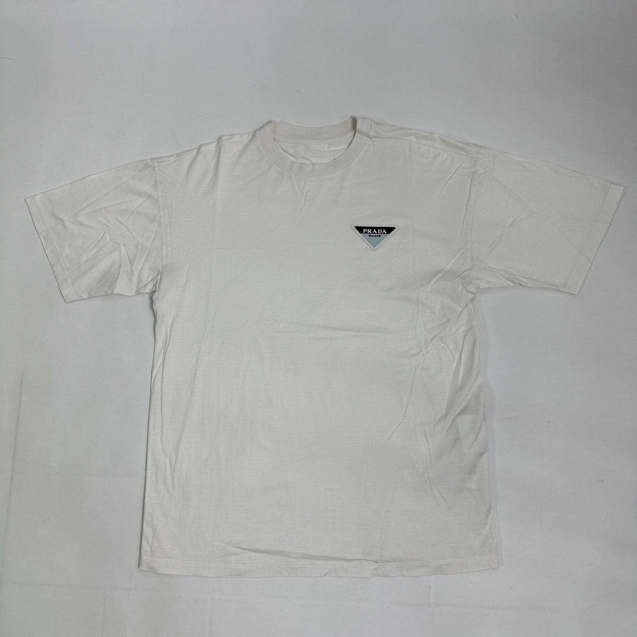 image of Prada Logo T-Shirt (64Dpr240123003) in White, Men's (Size XS)