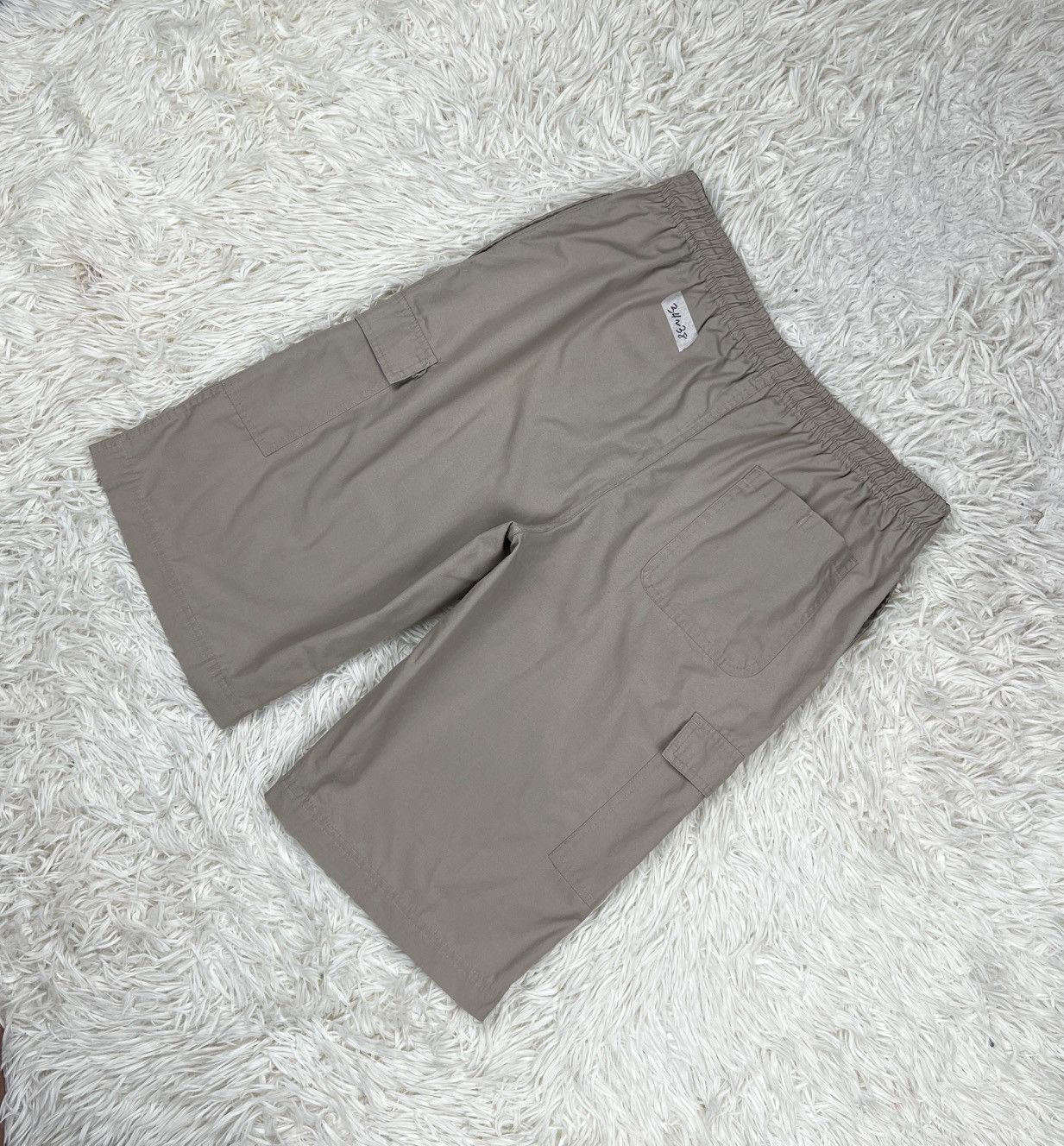 The Unbranded Brand Unbranded Cargo Short Pants Size US 36 / EU 52 - 4 Thumbnail