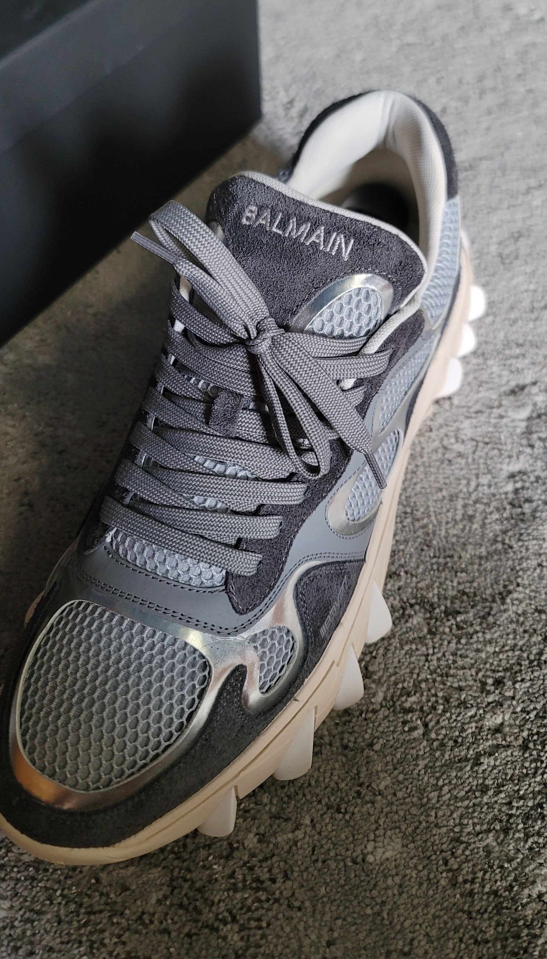 Balmain Balmain B-East low-top sneakers, Size 12, VNDS Size US 12 / EU 45 - 4 Thumbnail