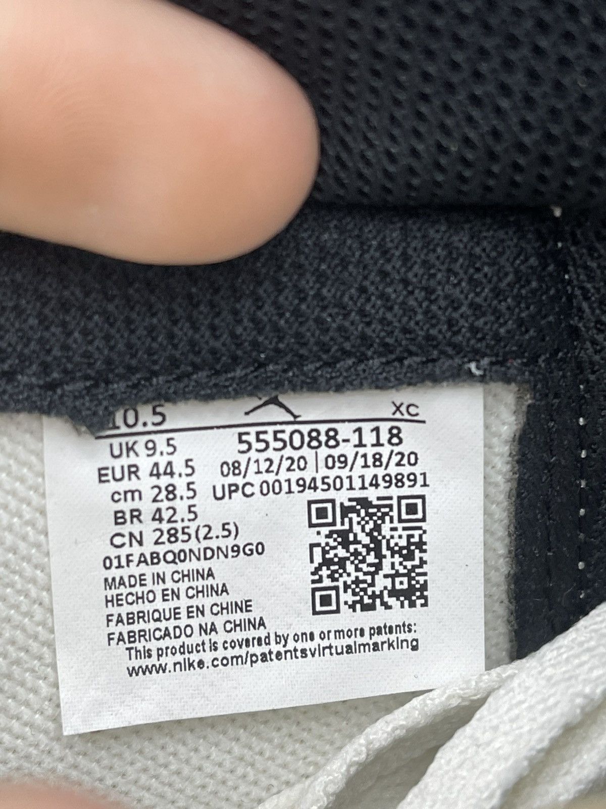Jordan Brand Size 10.5 - Jordan 1 Retro High “Volt” Size US 10.5 / EU 43-44 - 8 Thumbnail