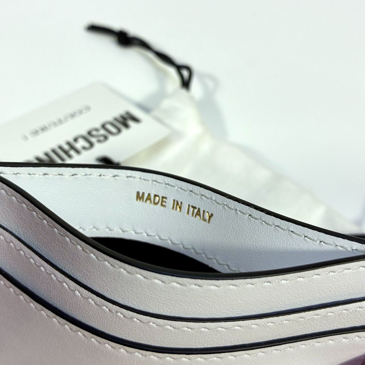 Moschino Moschino Couture Logo Card Case Fantasy Print White NWT Glam Size ONE SIZE - 9 Thumbnail