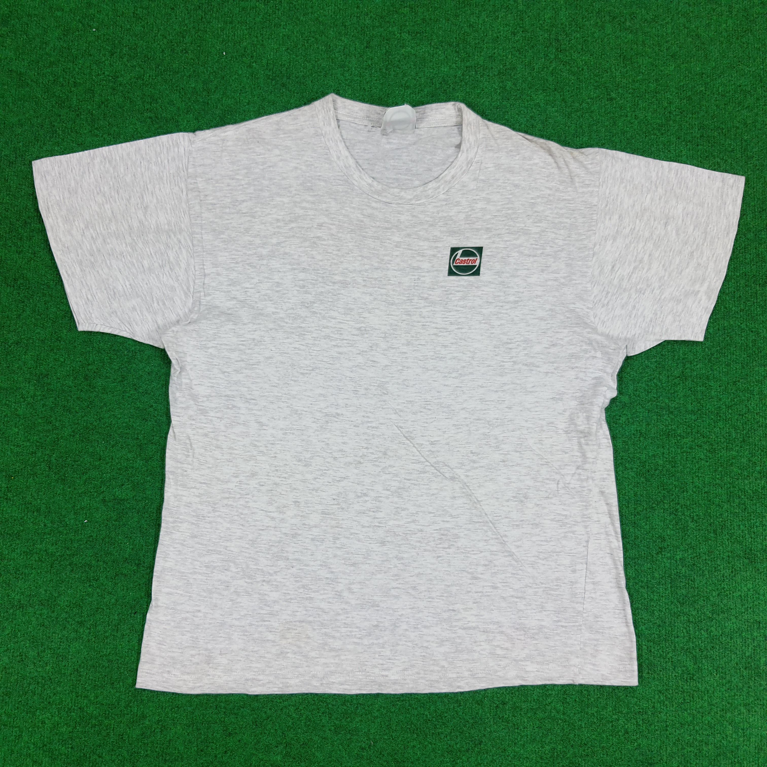 Vintage Vintage Castrol Racing Motor Oil Motorsports Tshirt Size US M / EU 48-50 / 2 - 3 Thumbnail