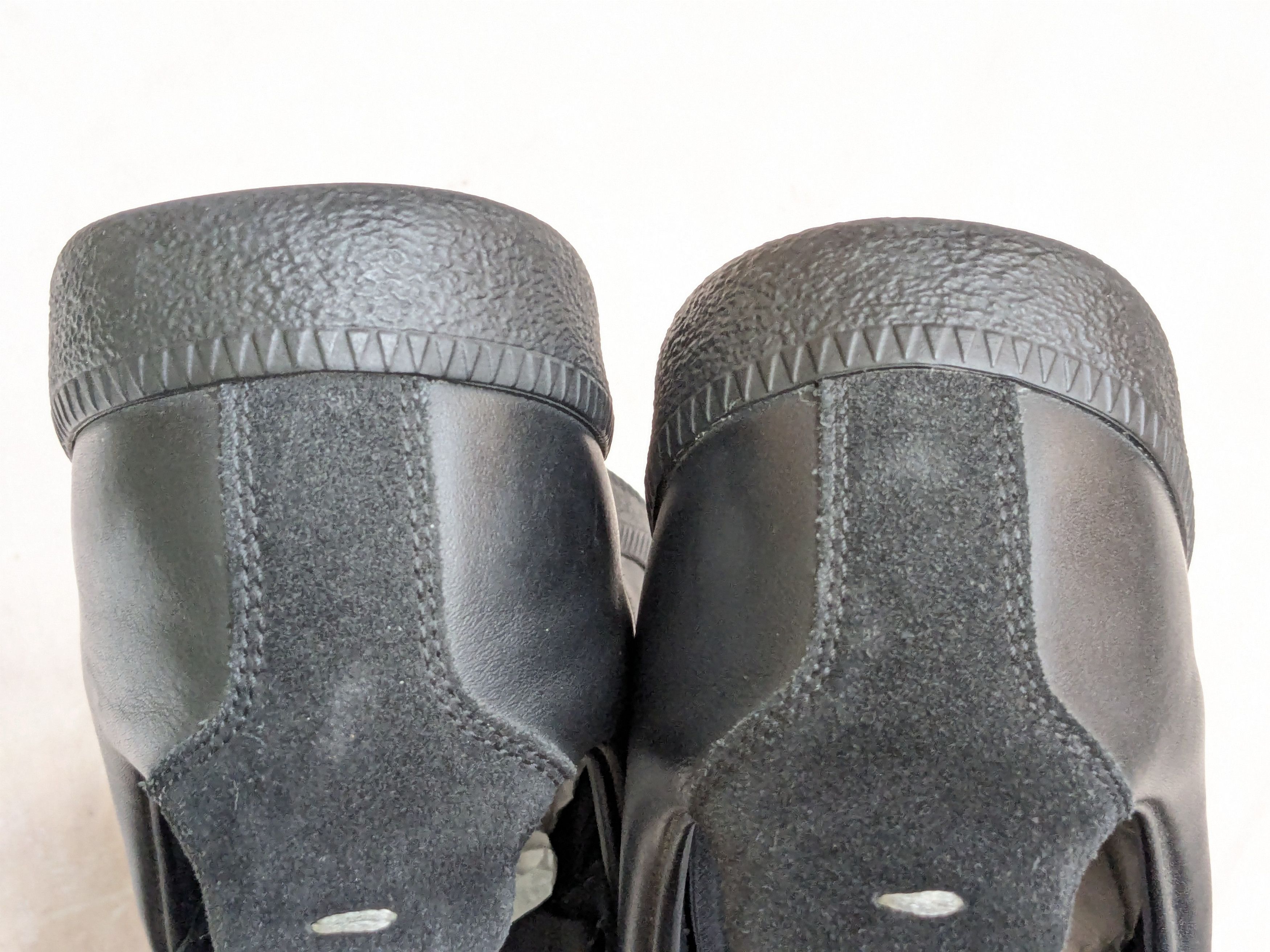 Maison Margiela Maison Margiela Replica GAT Black 8 41 Low Tops Size US 8 / EU 41 - 17 Thumbnail