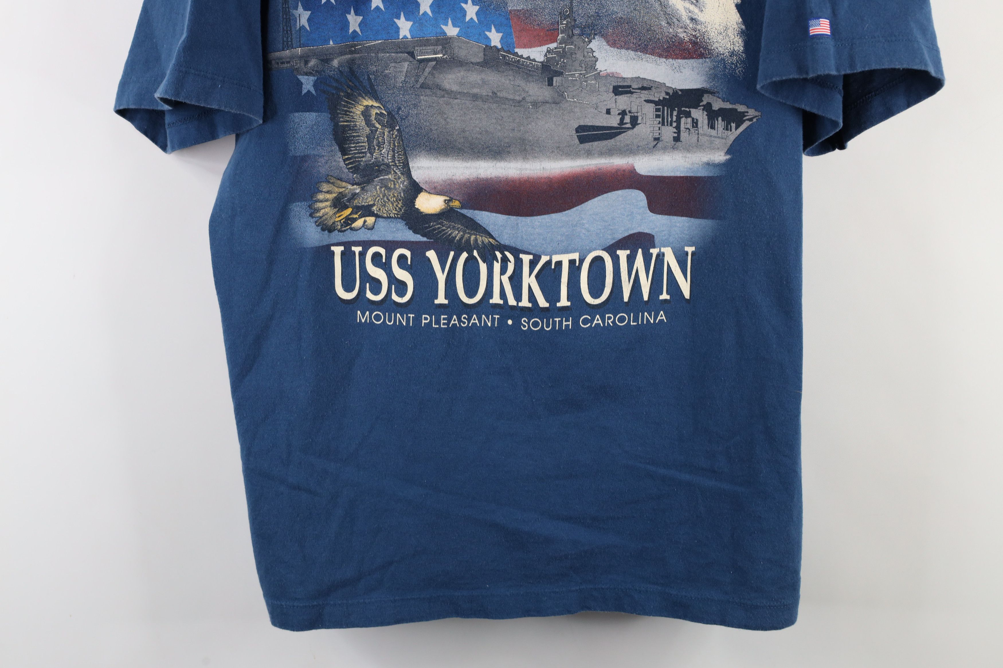 Vintage Vintage 90s Out USS Yorktown Eagle Military Ship T-Shirt USA Size US XL / EU 56 / 4 - 3 Thumbnail