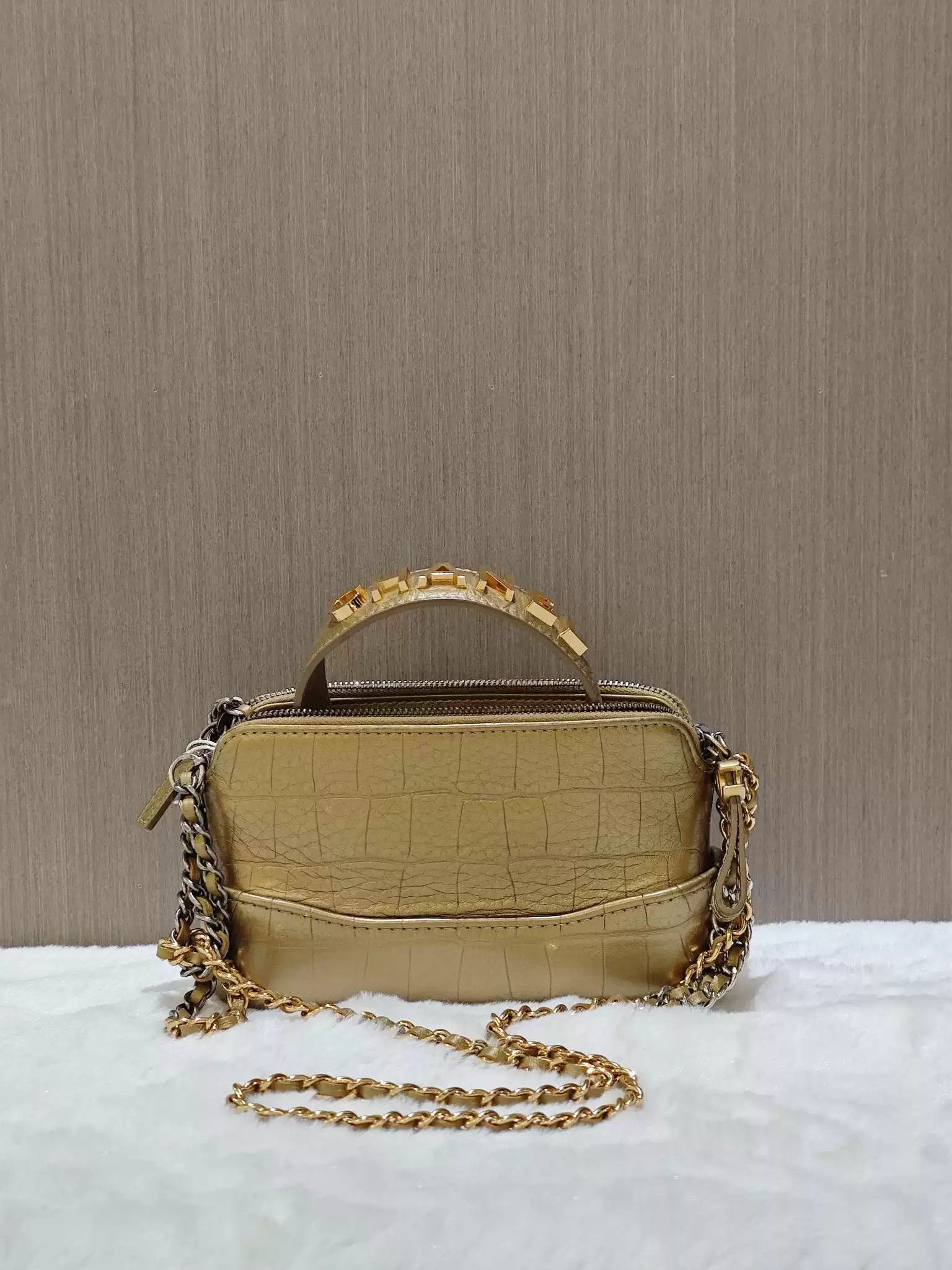 Chanel Pre-loved Bag Very good condition Size ONE SIZE - 1 Thumbnail