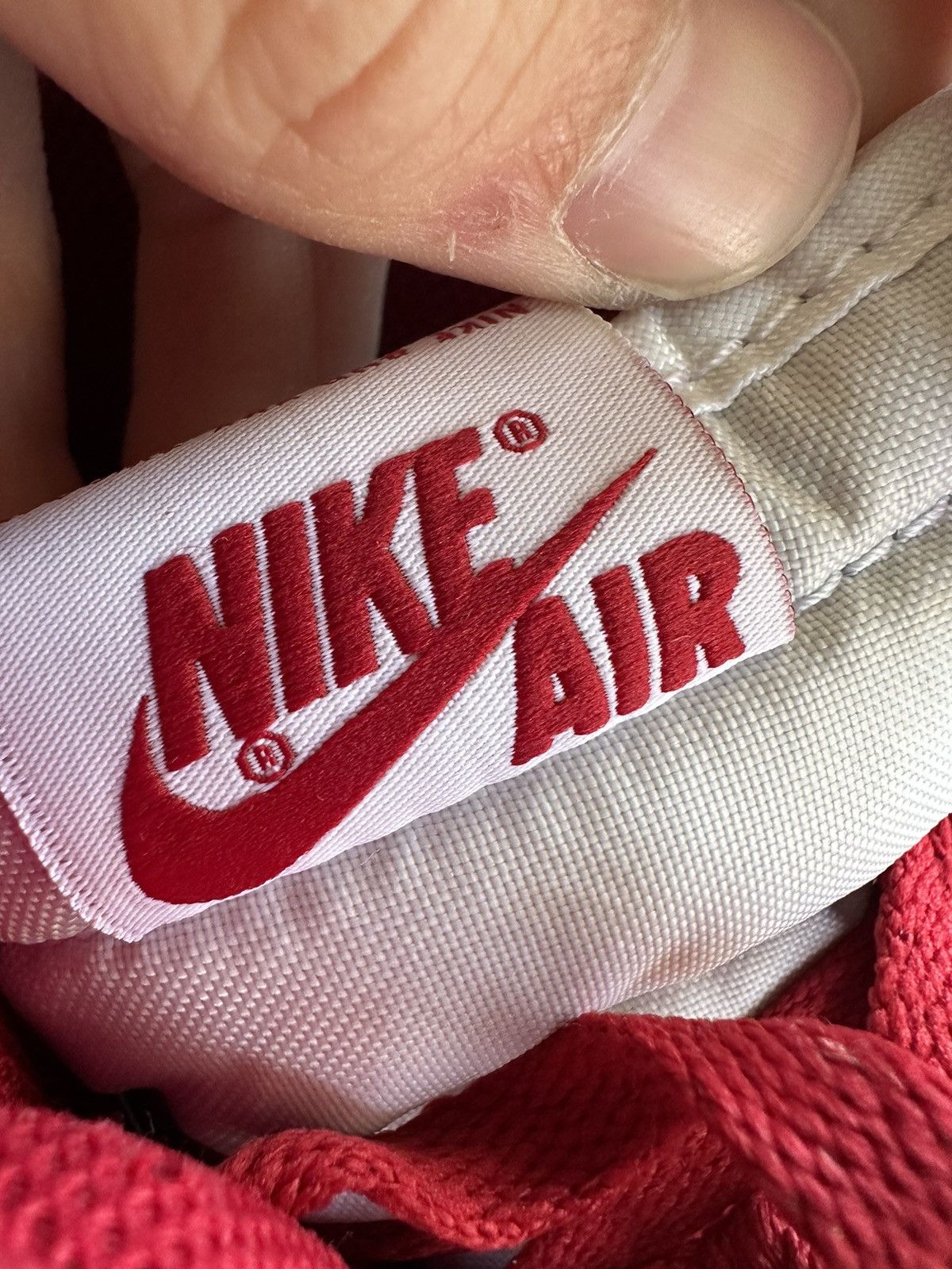 Jordan Brand Nike Air Jordan 1 Retro High OG Metallic Red size 11 Size US 11 / EU 44 - 7 Thumbnail