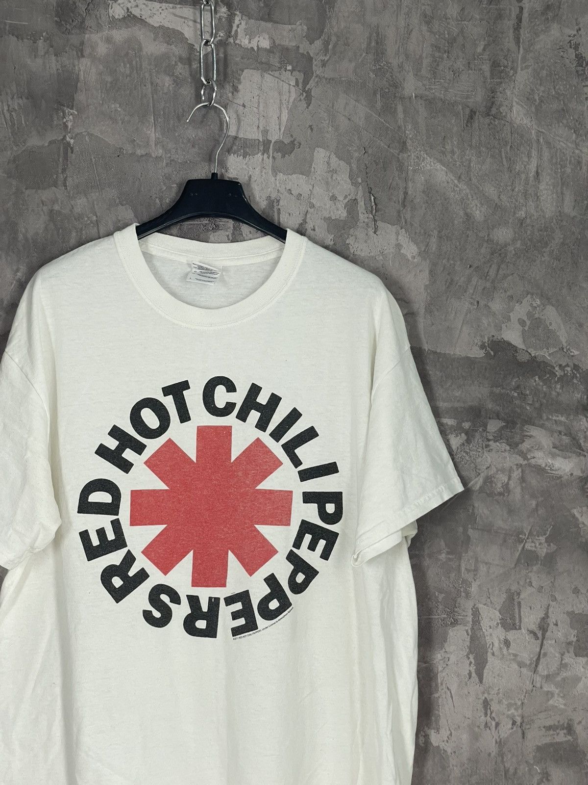 Band Tees × Vintage Vintage Red Hot Chili Peppers band t-shirt Size US L / EU 52-54 / 3 - 4 Thumbnail