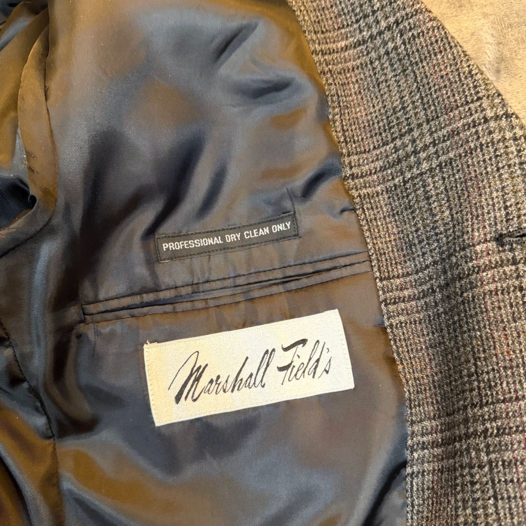 Jones New York VINTAGE Jones New York Marshall Fields Mens 41R Grey Plaid 3-Button Blazer Sport Coat Size 42R - 3 Thumbnail