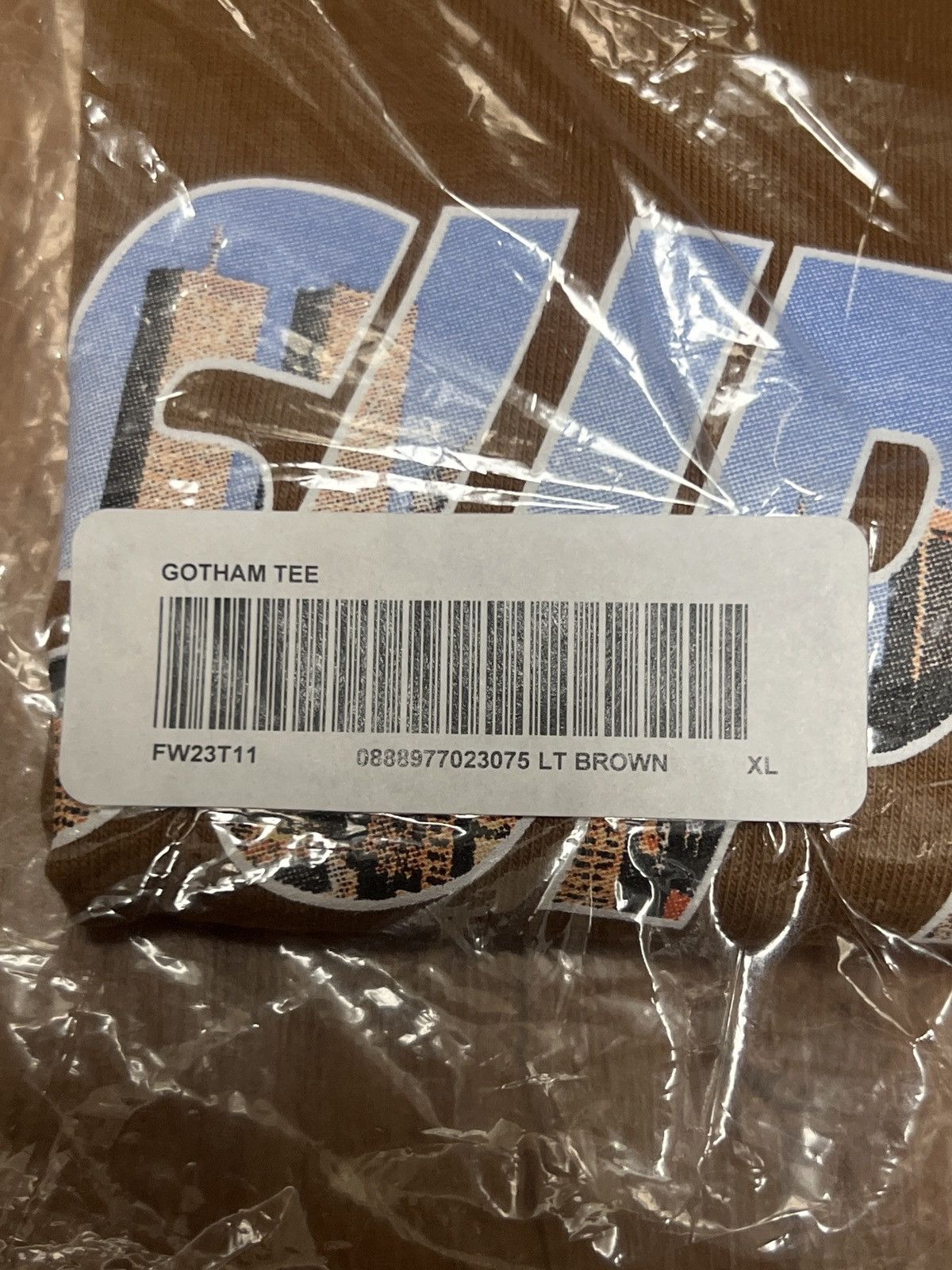 Supreme Supreme Gotham Tee (FW23) Size US XL / EU 56 / 4 - 4 Thumbnail