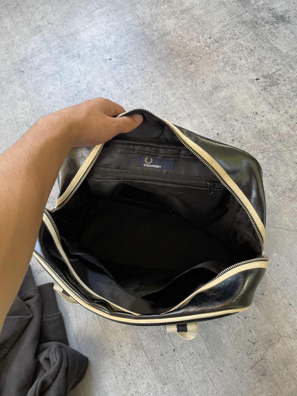 Fred Perry Vintage 90s Fred Perry leather bag Size ONE SIZE - 12 Thumbnail