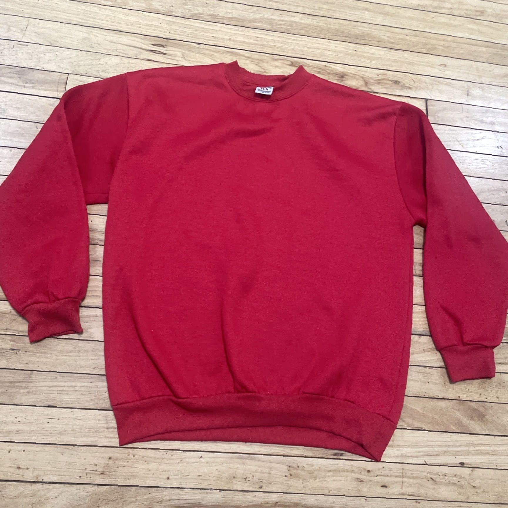 Vintage VINTAGE HILL Sweater Men XL Red Classic 90s 80s Retro Made USA Christmas Pullover Knit Crew Neck Size US XL / EU 56 / 4 - 2 Thumbnail