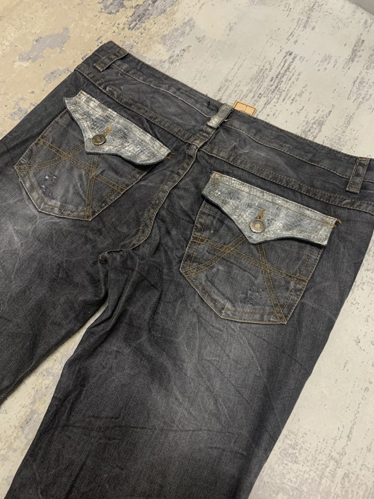 If Six Was Nine If Six Was Nine Flared Jeans Water Back Distressed Denim Size US 36 / EU 52 - 10 Thumbnail