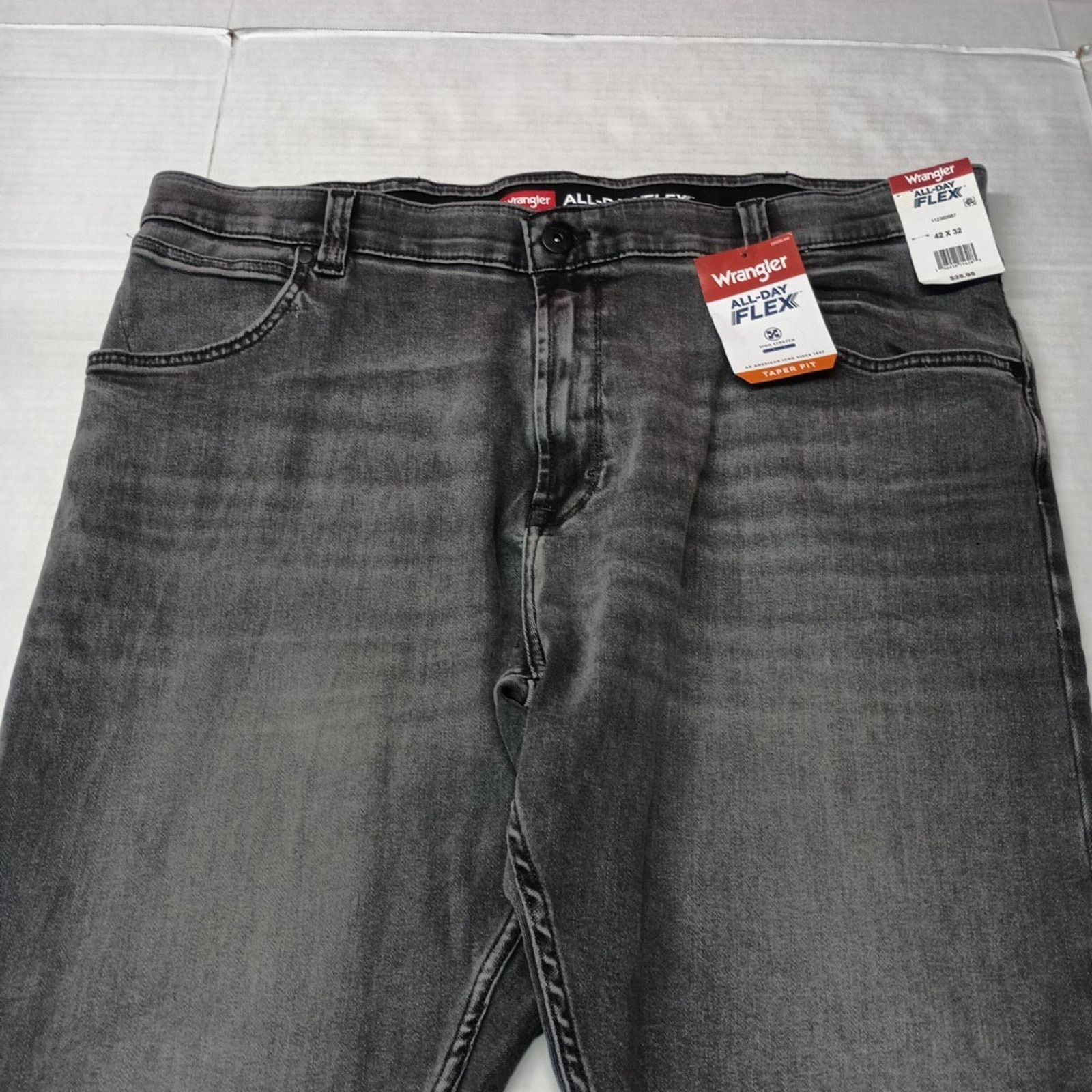 Wrangler Wrangler Jeans Men's Size 42x32 Black Taper Fit High Stretch Size US 42 / EU 58 - 4 Thumbnail